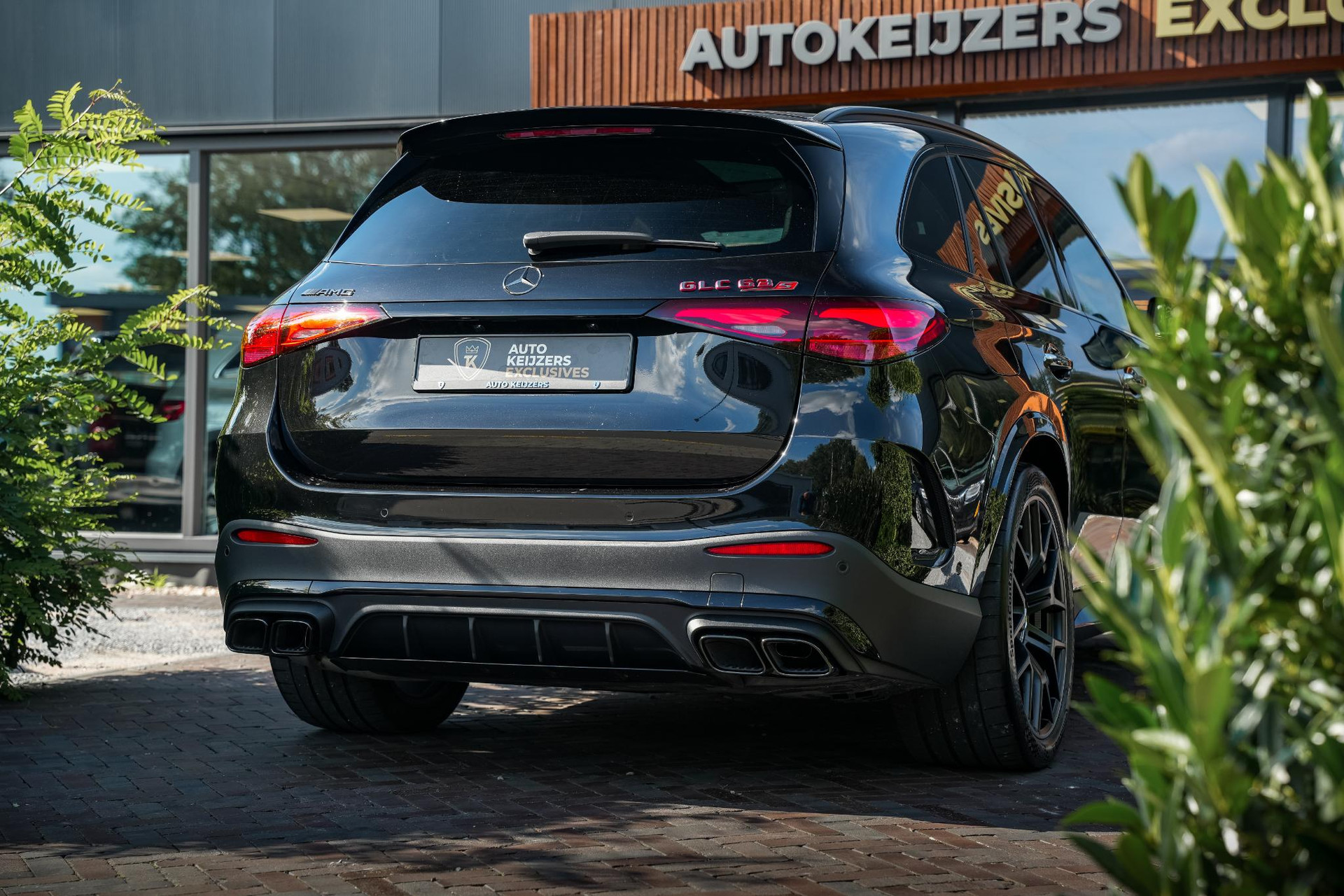 Mercedes-Benz GLC GLC 63 S AMG 2024 Obsidian black - metallic finish (197U) 10