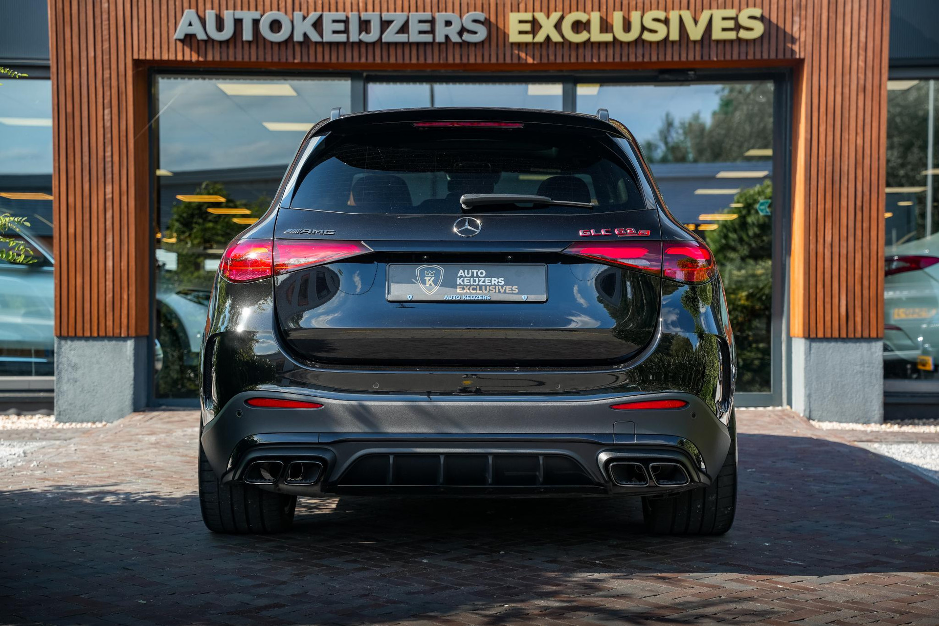 Mercedes-Benz GLC GLC 63 S AMG 2024 Obsidian black - metallic finish (197U) 9