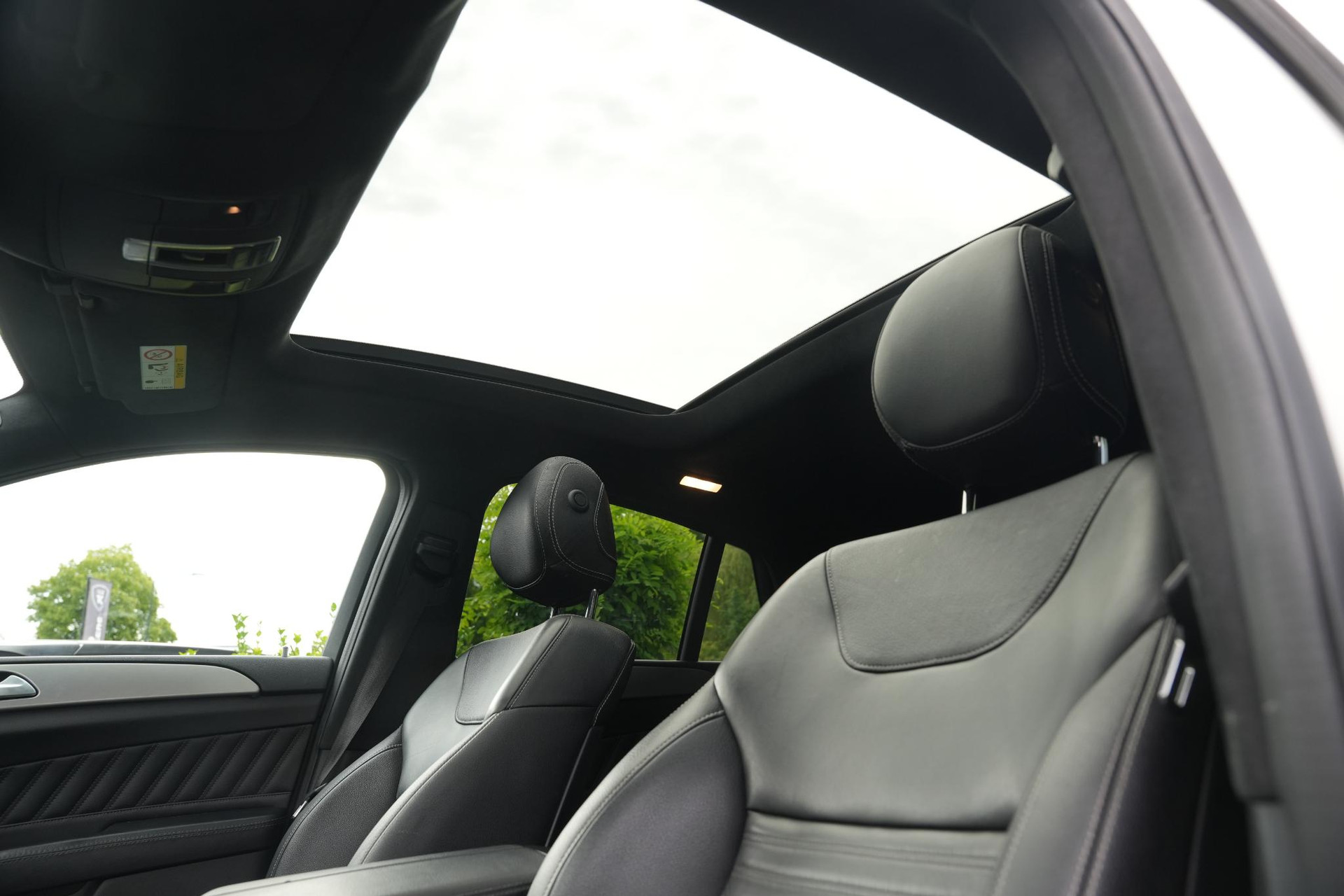 Mercedes-Benz GLE Coupé 43 AMG 4MATIC 2015 DIAMOND WHITE - METALLIC PAINT (799U) 10