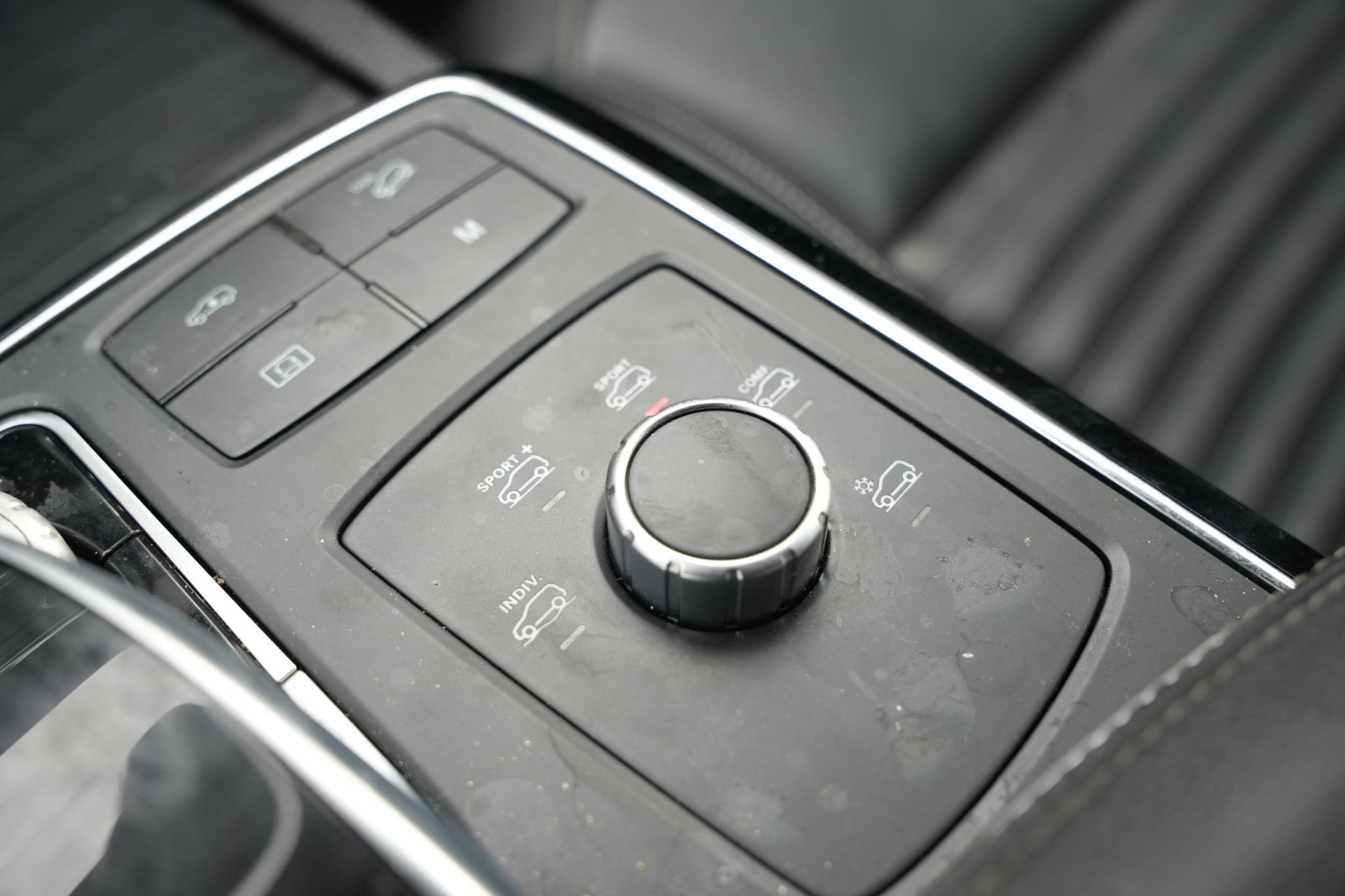 Mercedes-Benz GLE Coupé 43 AMG 4MATIC 2015 DIAMOND WHITE - METALLIC PAINT (799U) 37