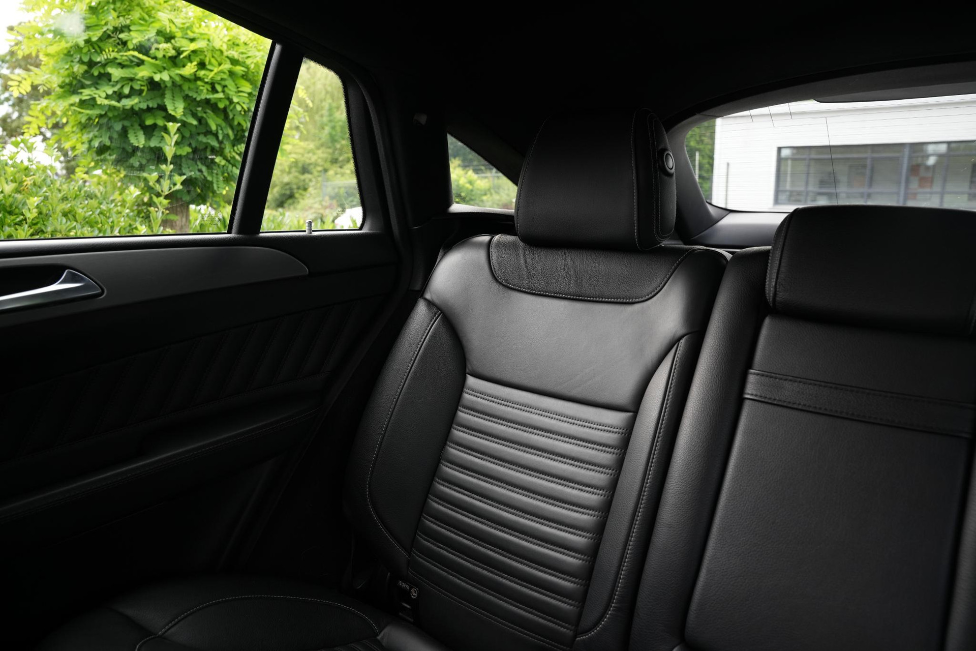 Mercedes-Benz GLE Coupé 43 AMG 4MATIC 2015 DIAMOND WHITE - METALLIC PAINT (799U) 50