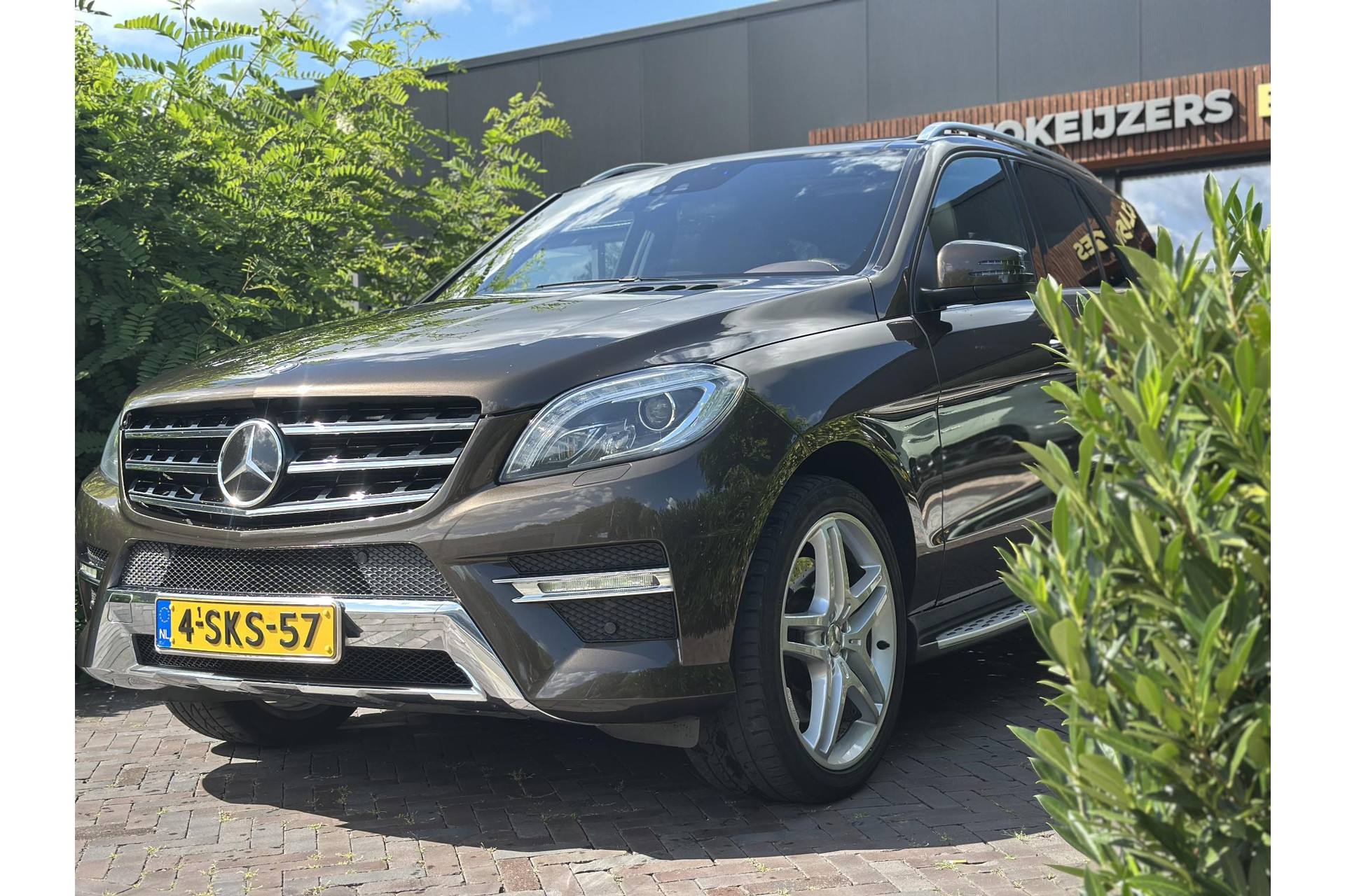 Mercedes-Benz M-Klasse 350 Edition 1 2013 Citrine brown - metallic finish (796U) 12