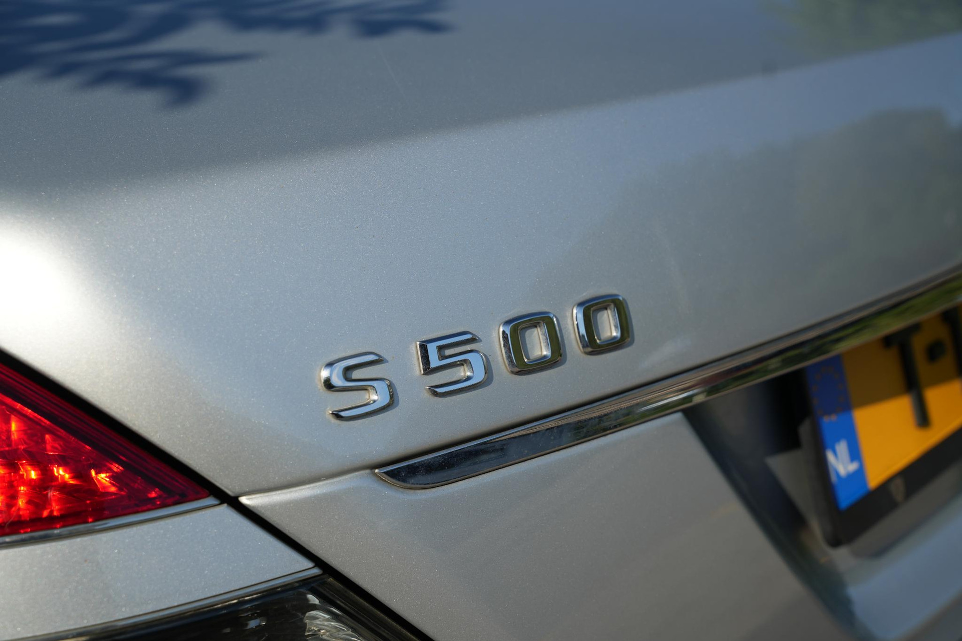 Mercedes-Benz S-Klasse 500 2005 IRIDIUM SILVER - METALLIC FINISH (775U) 33