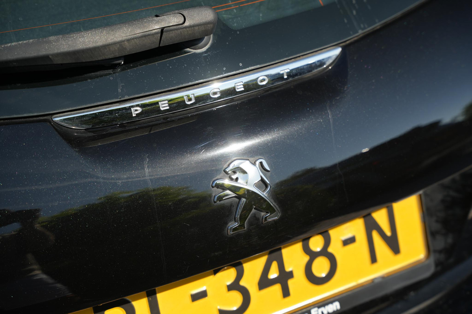 Peugeot 208 1.2 PureTech Blue Lease 2017 BLACK PEARL PAINT (KTV) 21