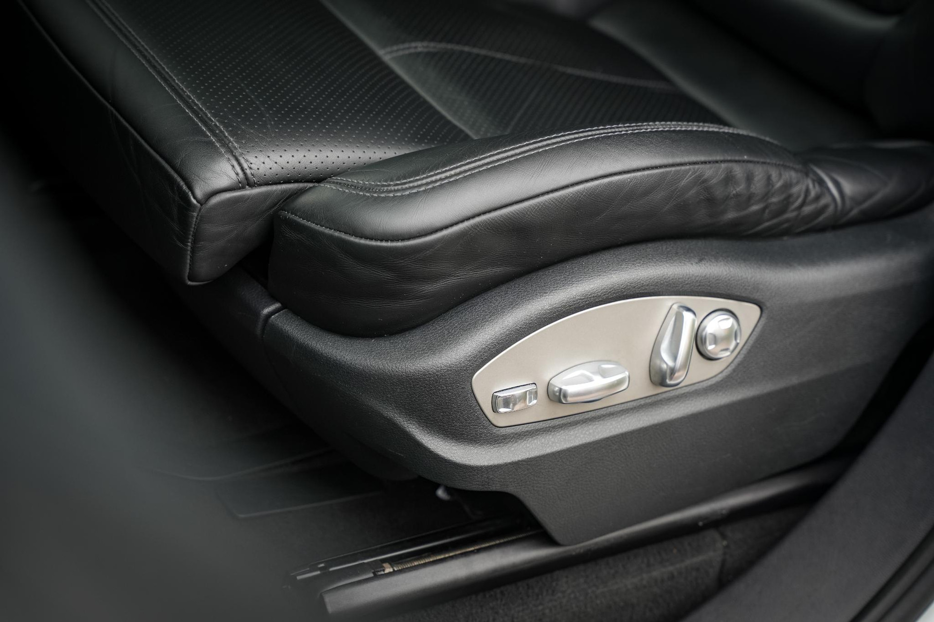 Porsche Cayenne 3.0 D 2012  26