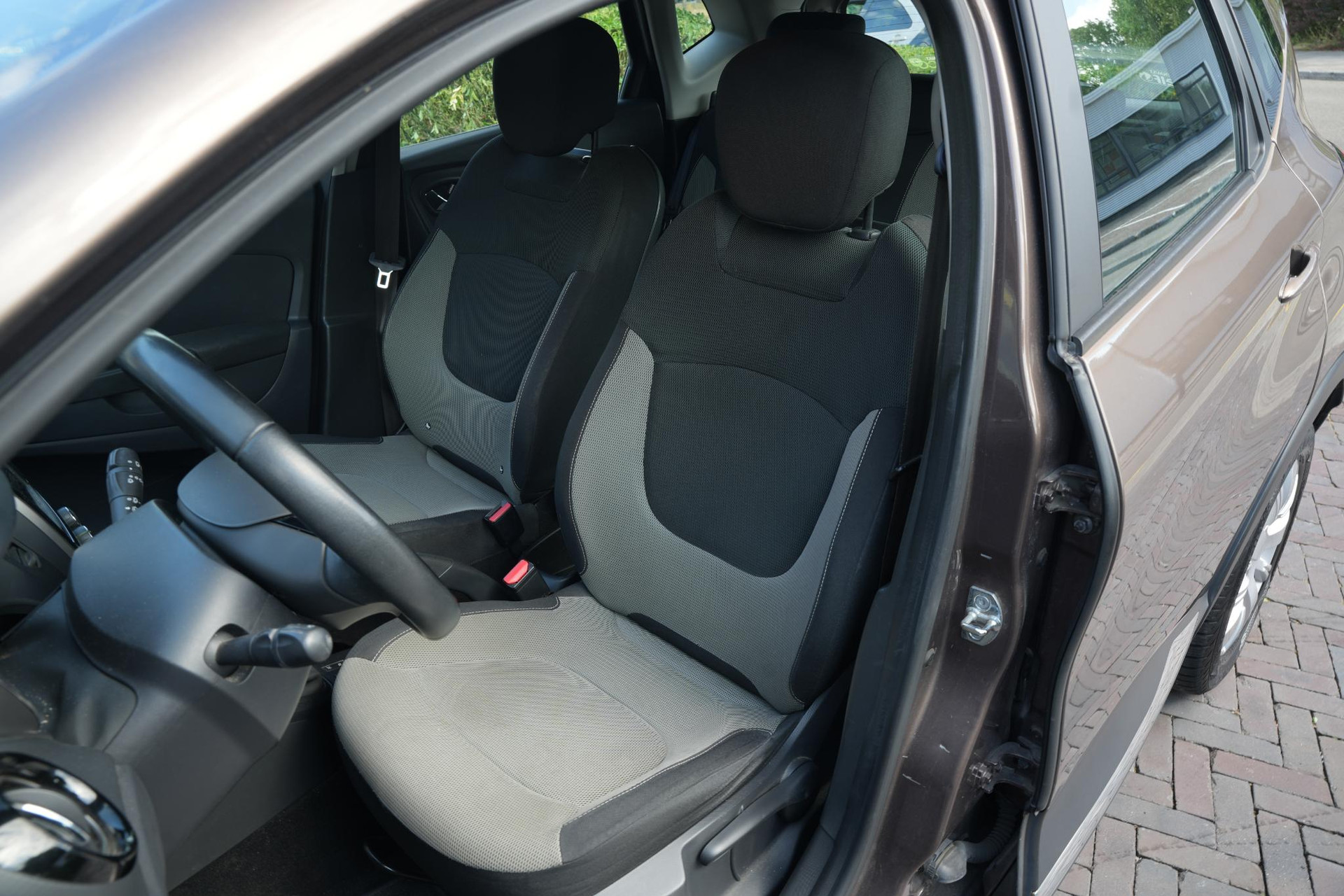 Renault Captur 0.9 TCe Expression 2013 Brun moka  13