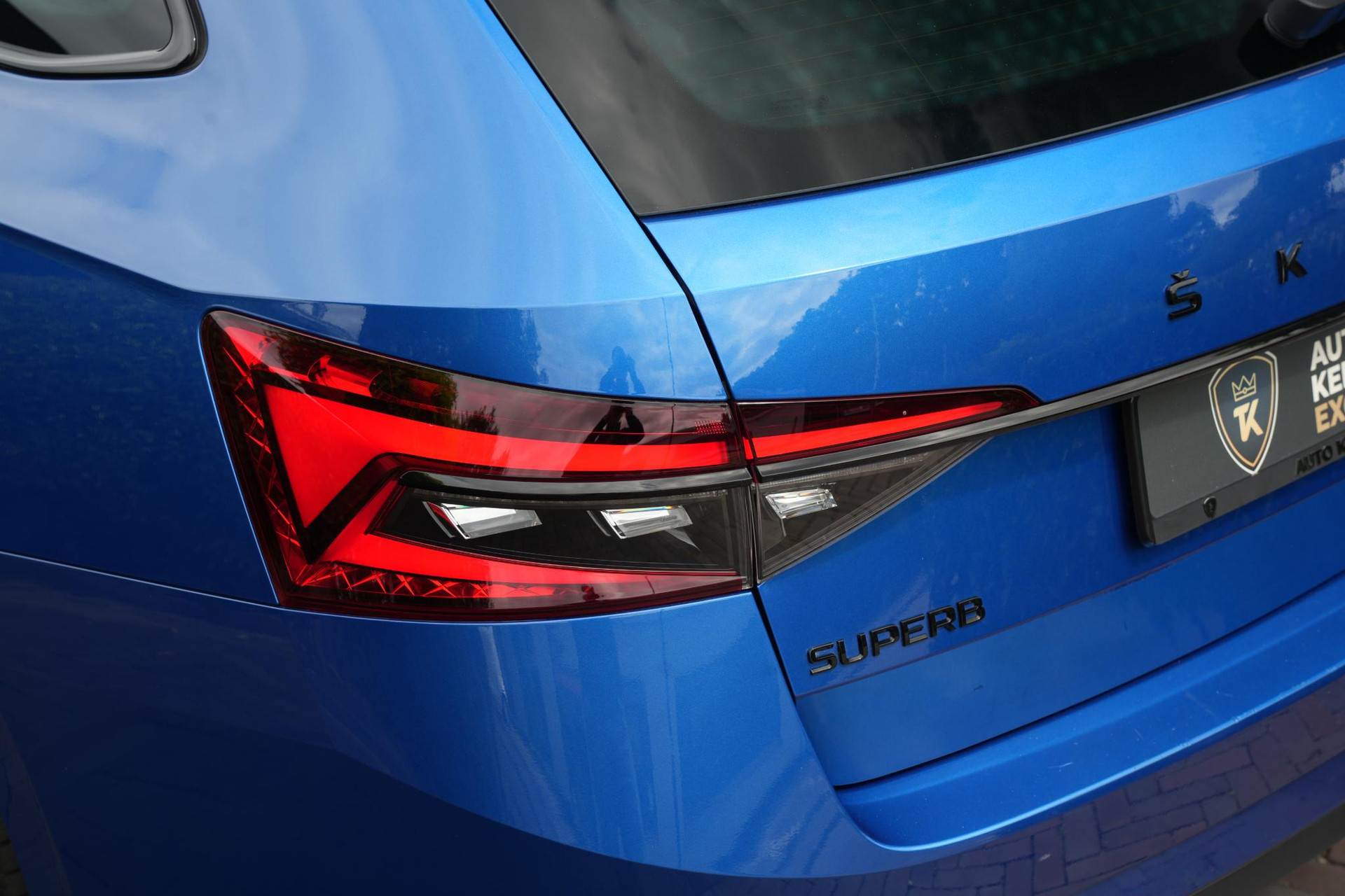 Škoda Superb Combi 1.4 iV Sportline 2021 Race blue metallic 14