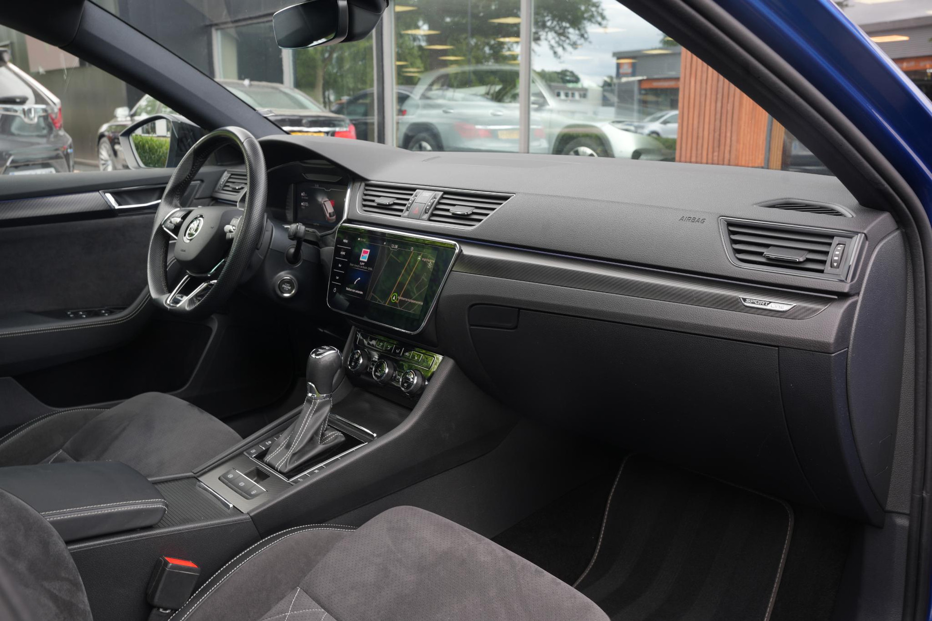 Škoda Superb Combi 1.4 iV Sportline 2021 Race blue metallic 21