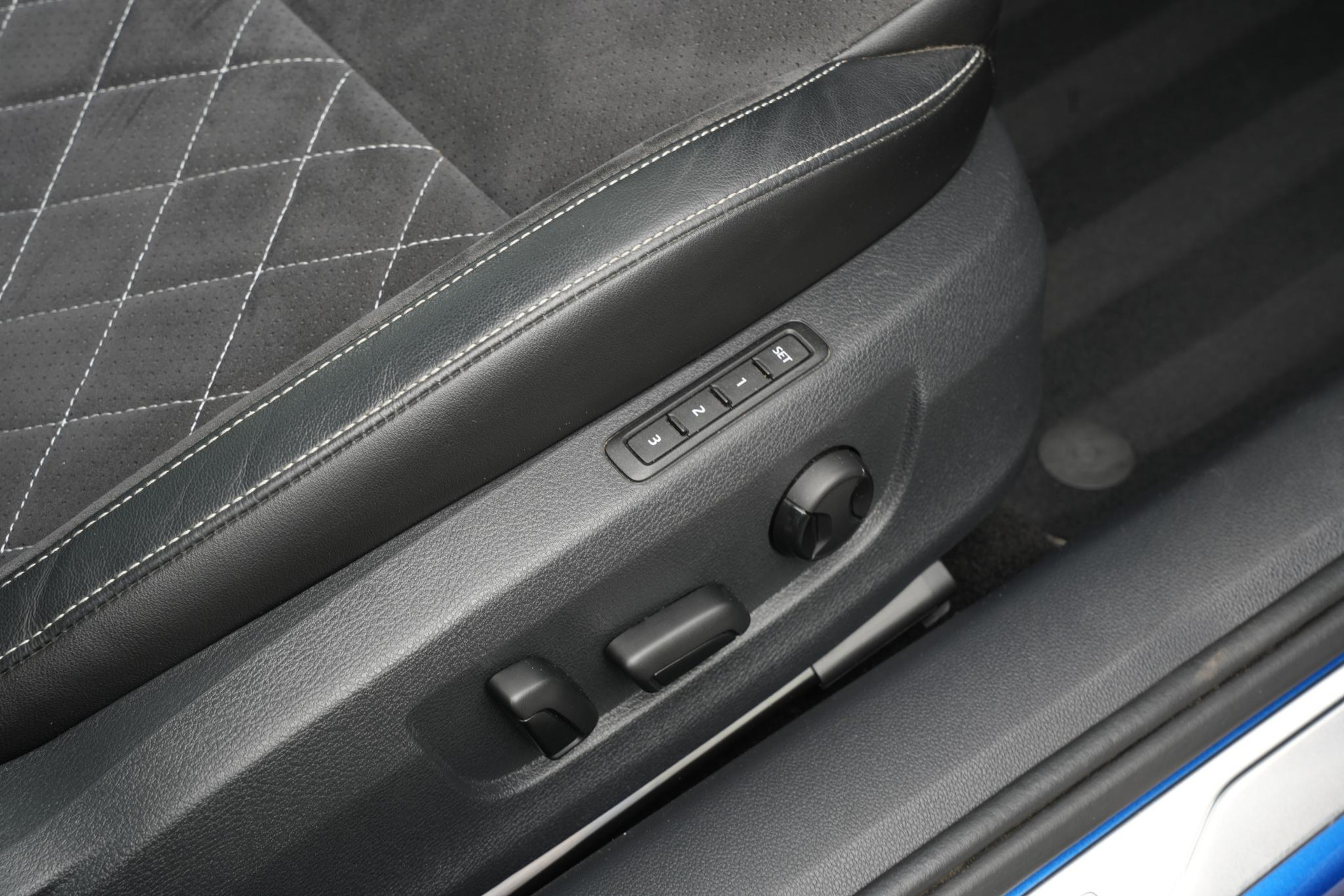 Škoda Superb Combi 1.4 iV Sportline 2021 Race blue metallic 29