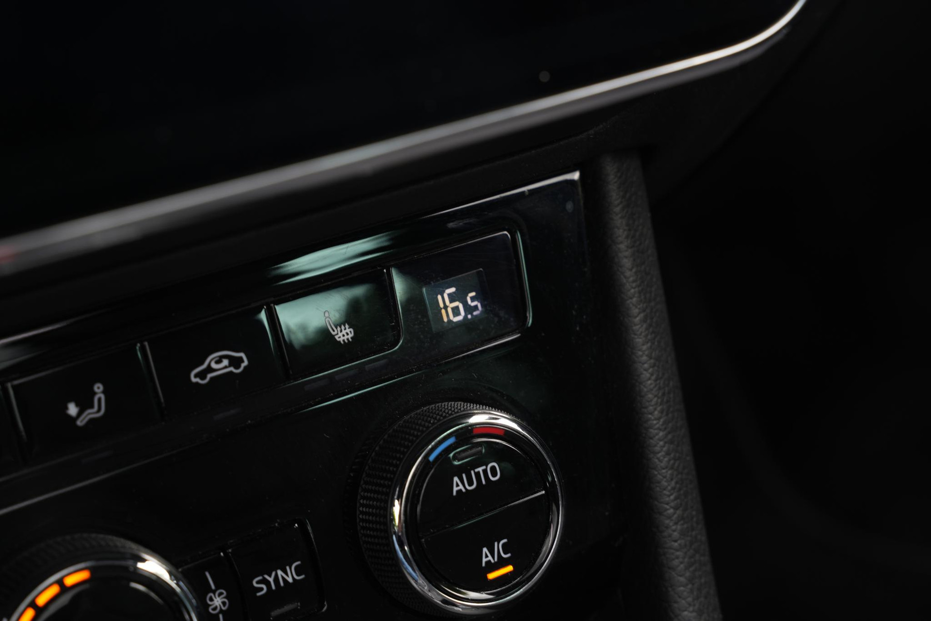 Škoda Superb Combi 1.4 iV Sportline 2021 Race blue metallic 40