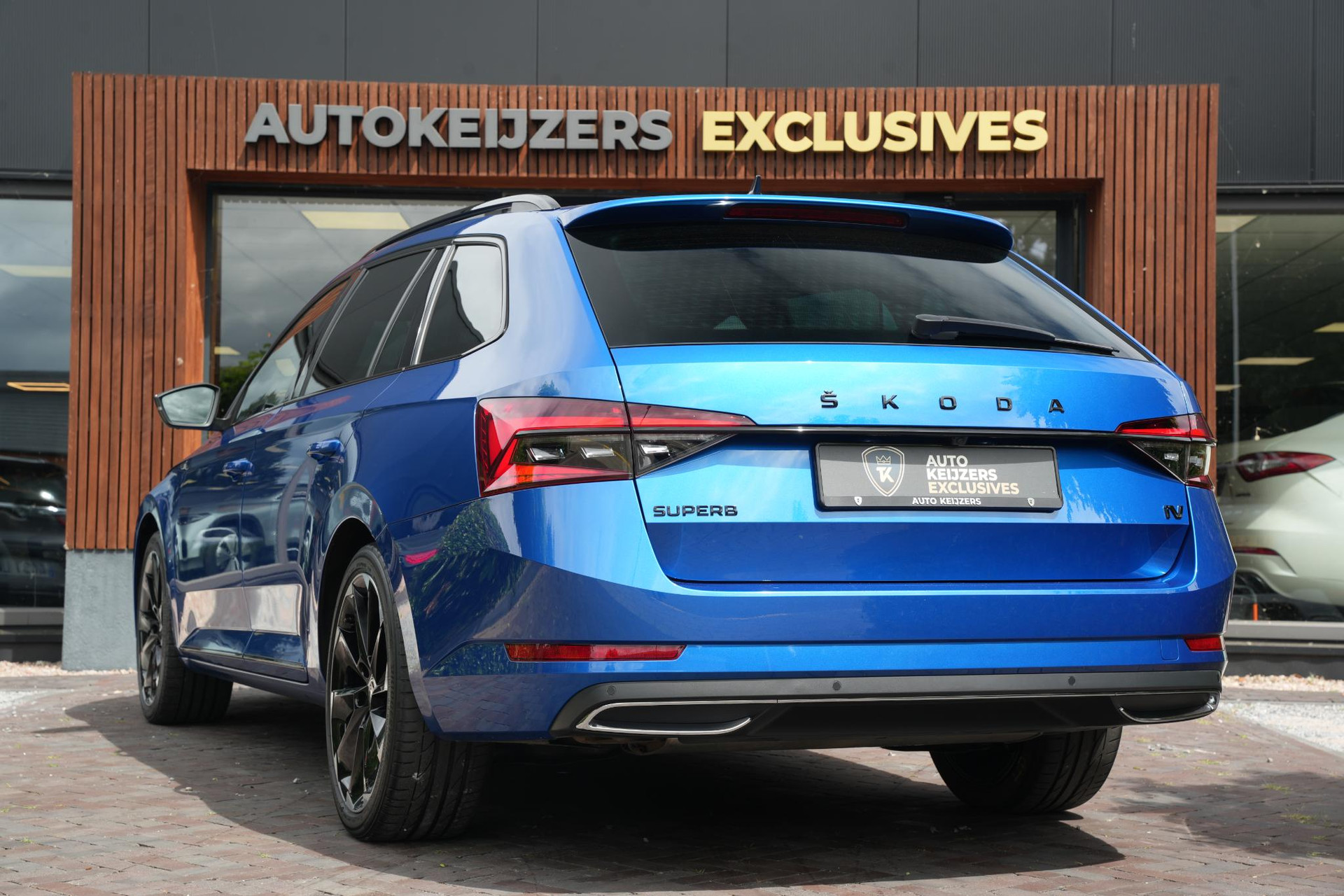 Škoda Superb Combi 1.4 iV Sportline 2021 Race blue metallic 7
