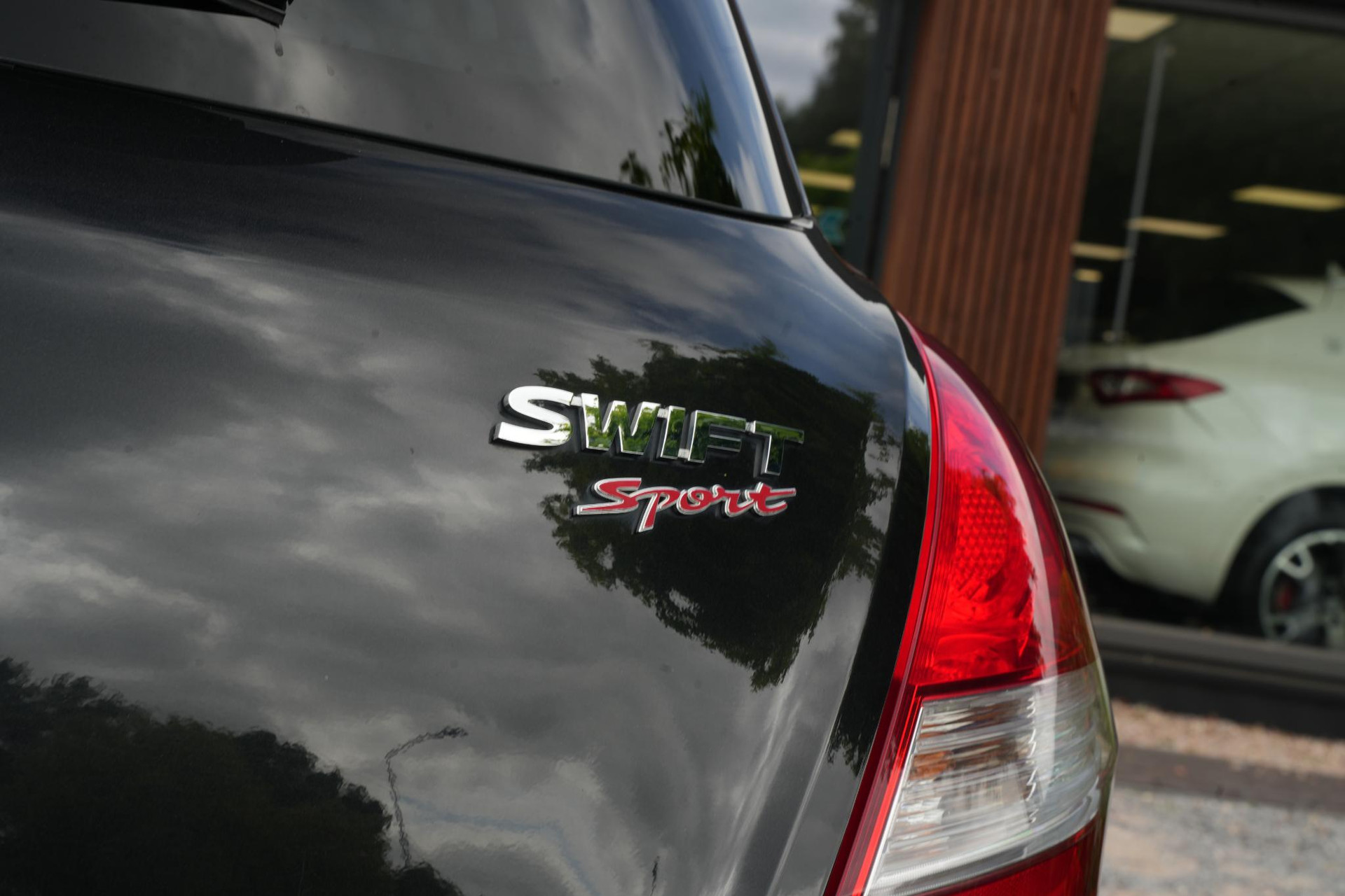 Suzuki Swift 1.6 Sport 2013  15