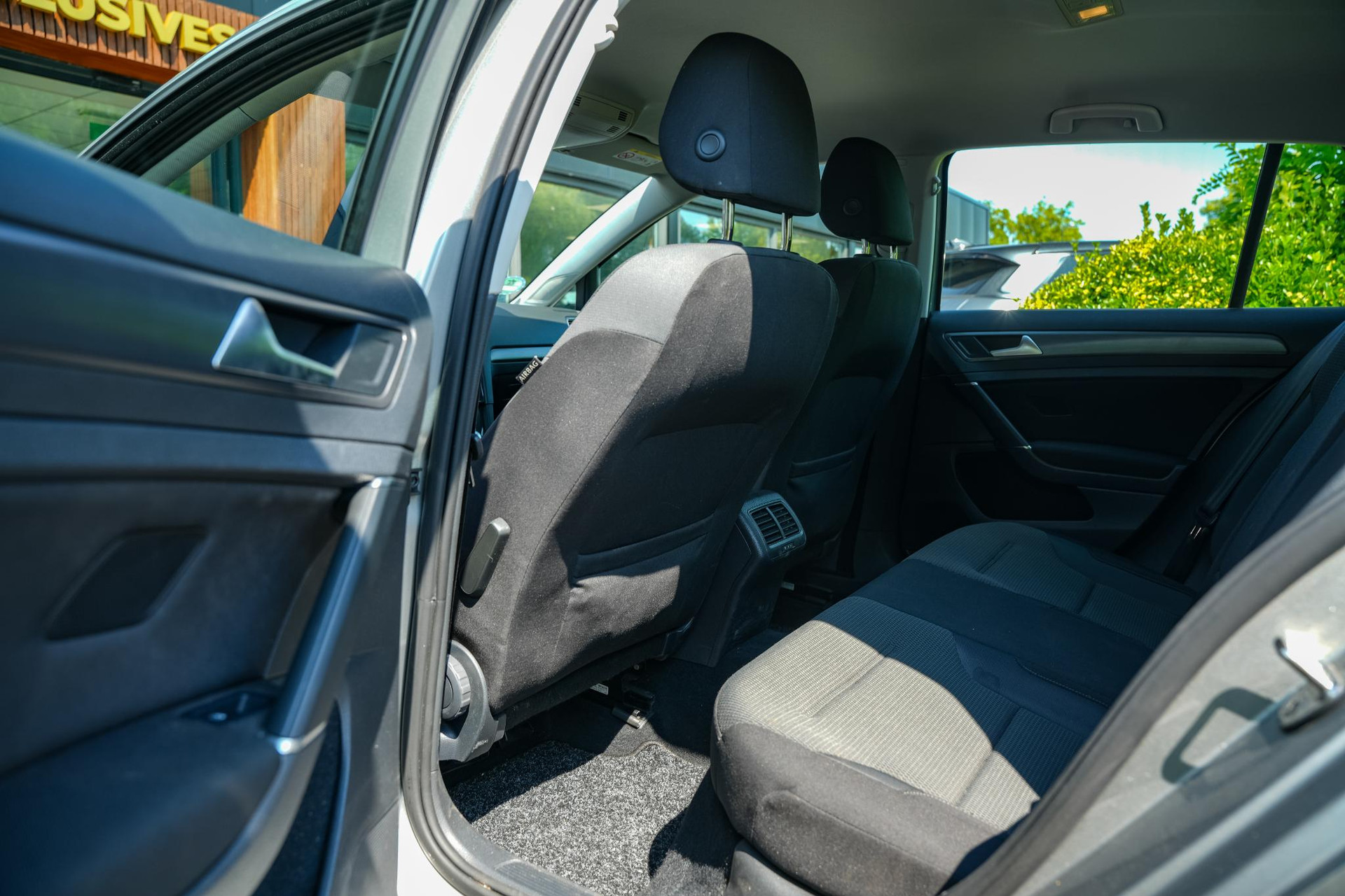 Volkswagen Golf 1.0 TSI Comfortline 2018 Tungsten silver 10