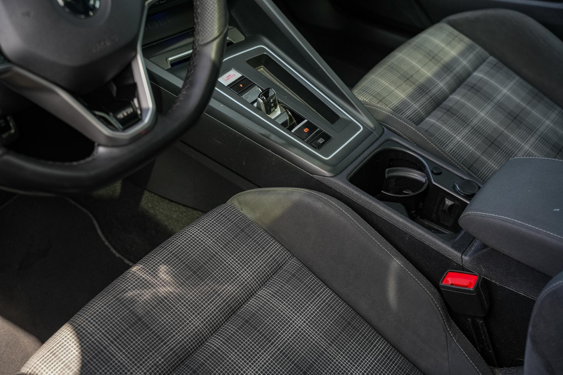 Volkswagen Golf 2.0 TDI GTD 2021 Moonstone grey 25