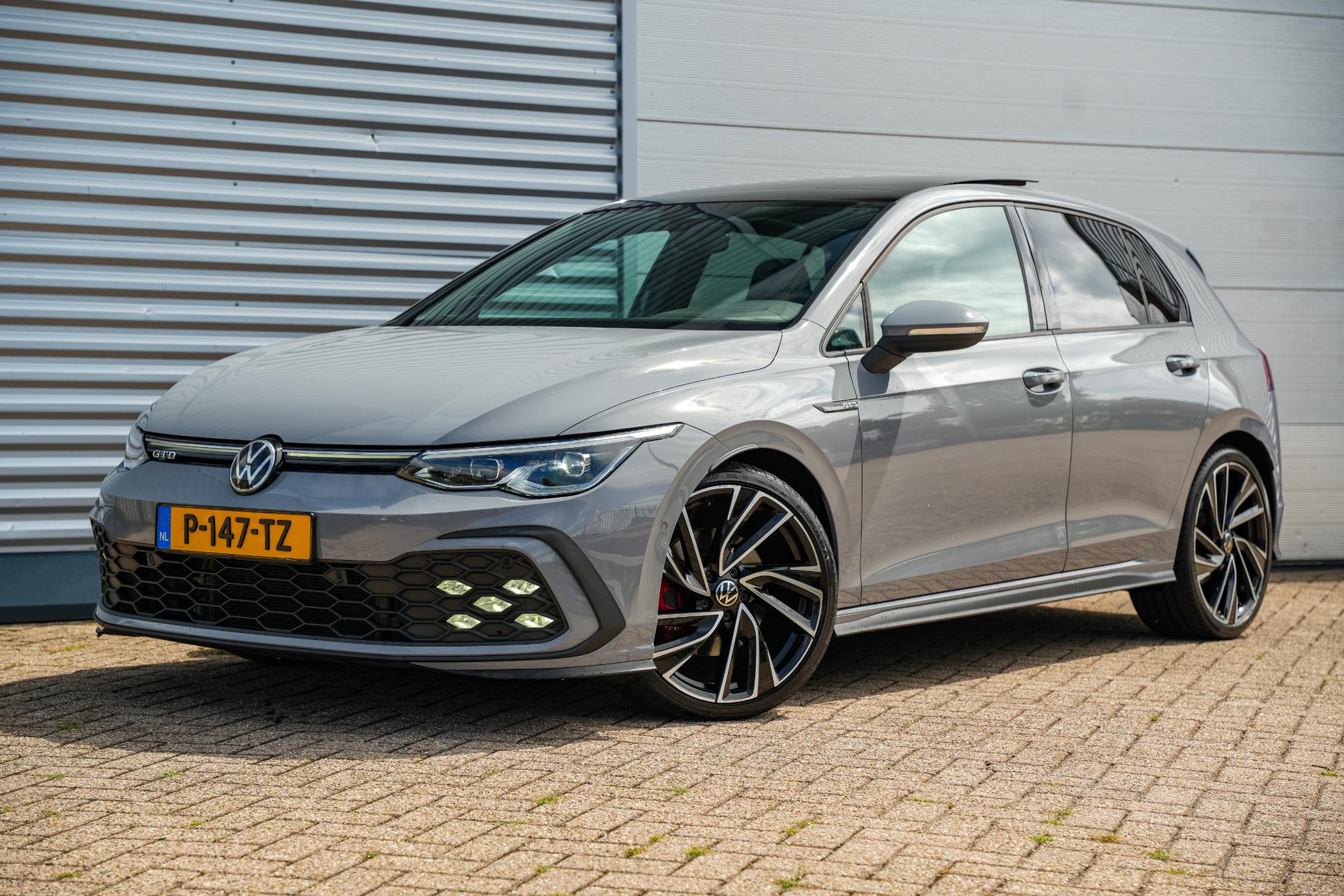 Volkswagen Golf 2.0 TDI GTD 2021 Moonstone grey 27