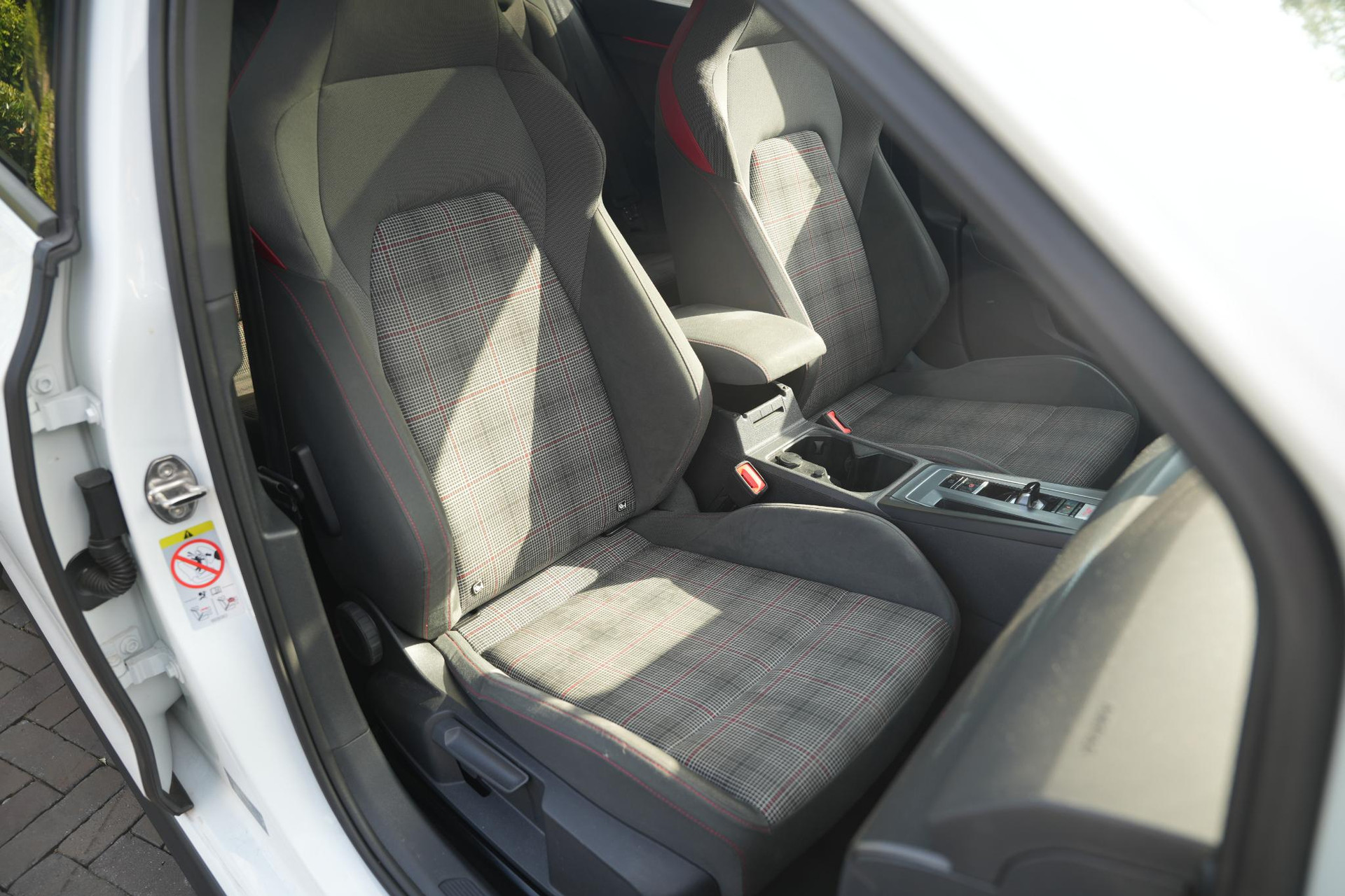 Volkswagen Golf 2.0 TSI GTI 2020 Pure white 21
