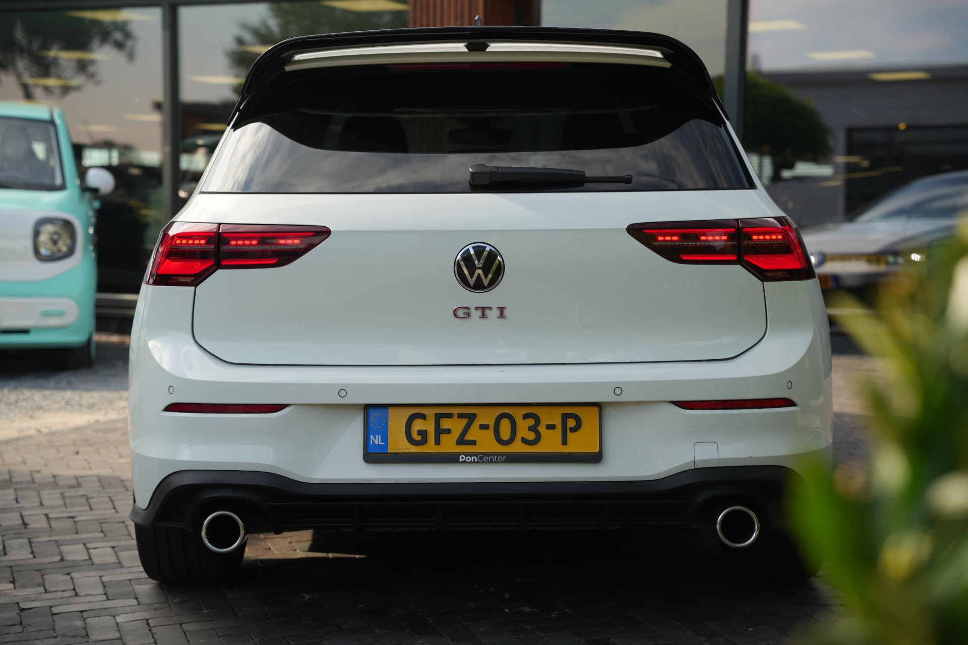 Volkswagen Golf 2.0 TSI GTI 2020 Pure white 8