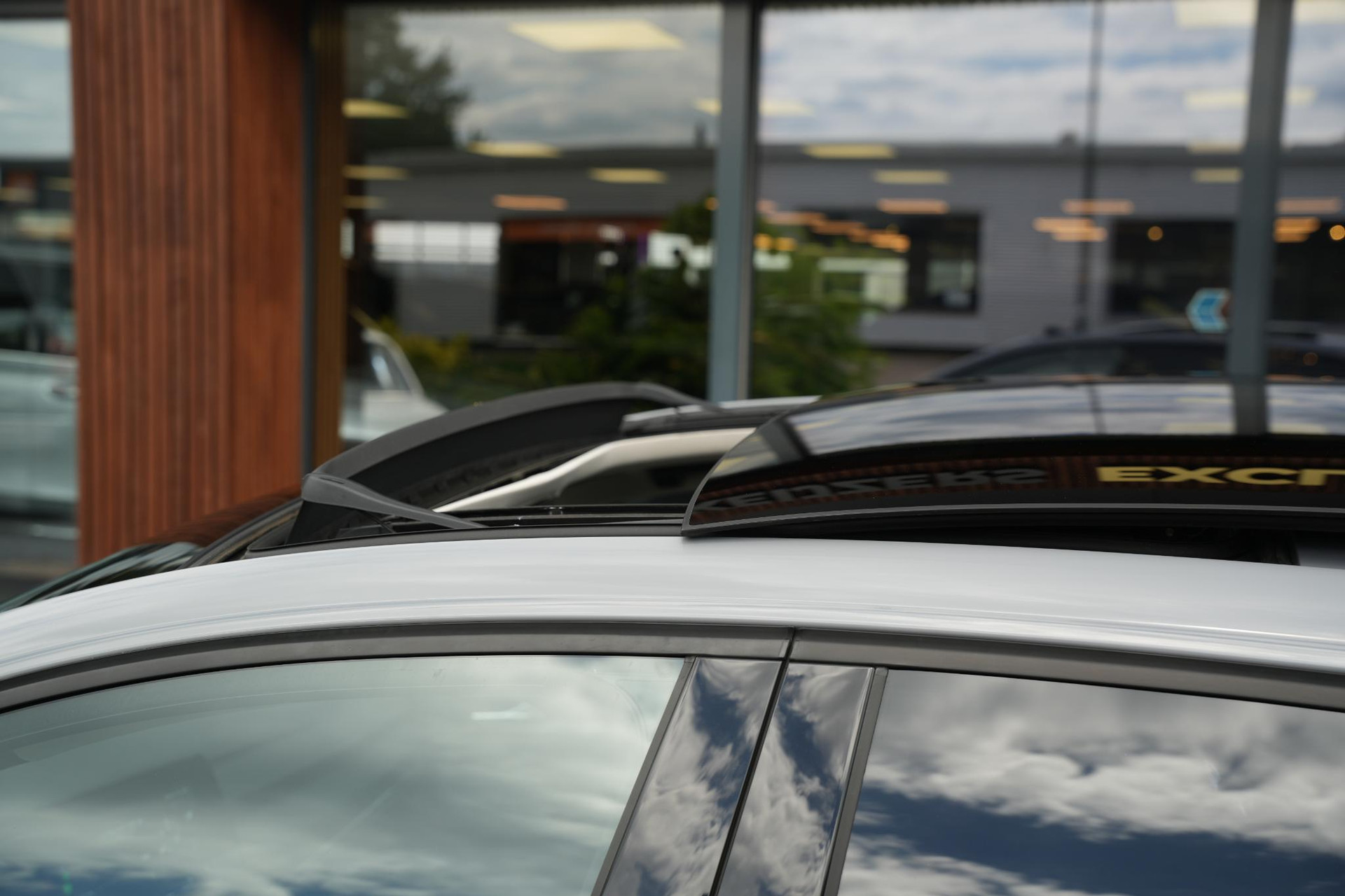 Volkswagen Golf 2.0 TSI GTI 2024 Moonstone grey 22