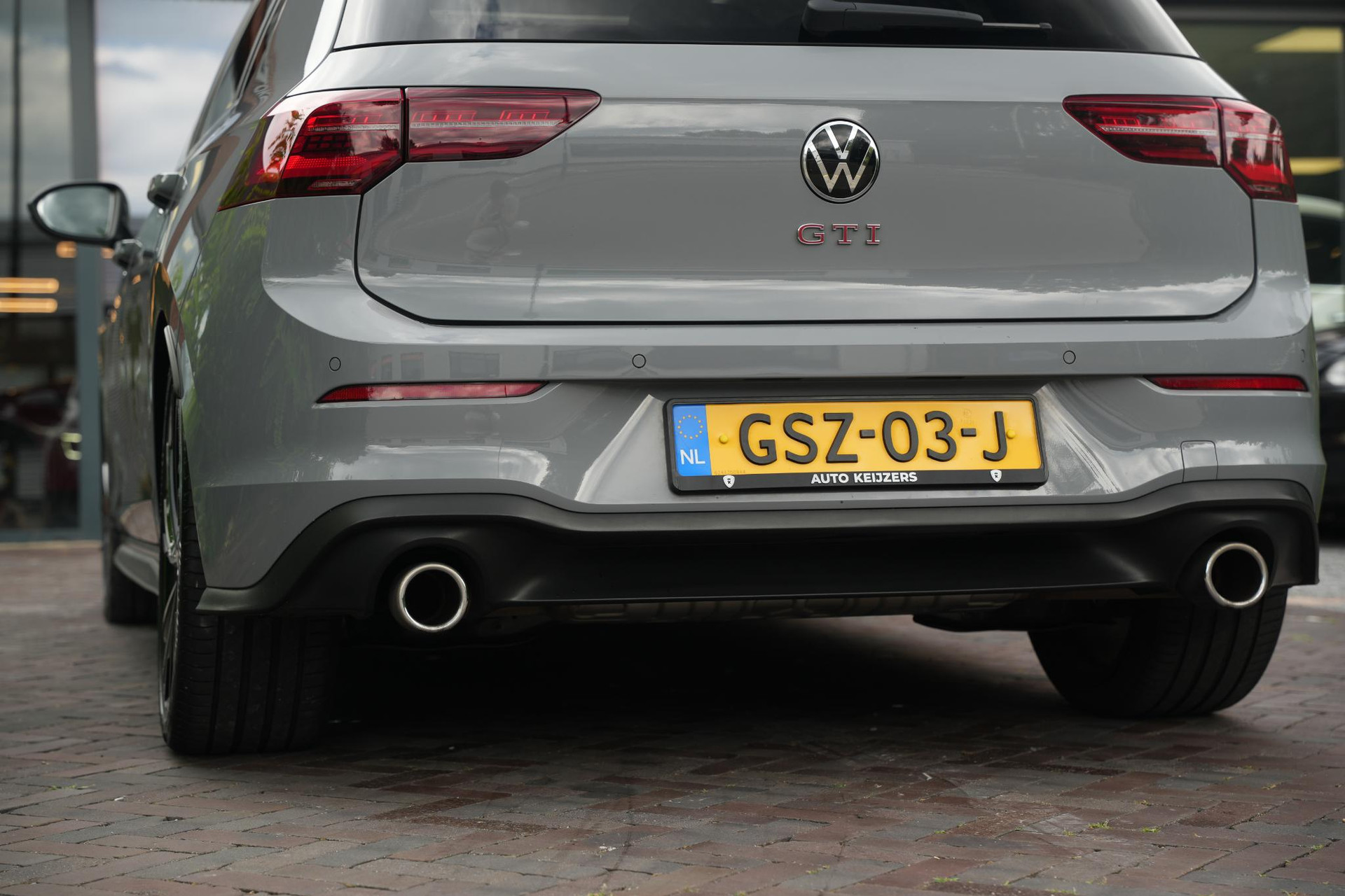 Volkswagen Golf 2.0 TSI GTI 2024 Moonstone grey 27