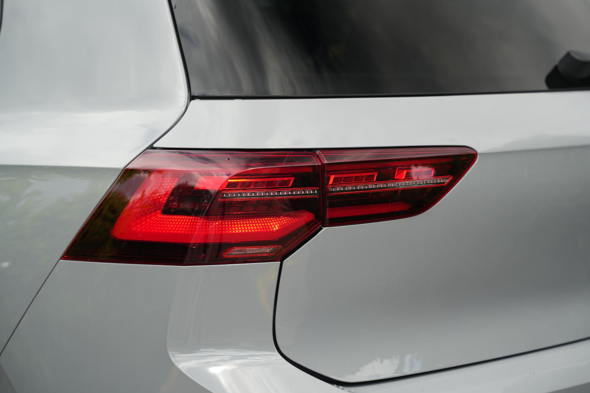 Volkswagen Golf 2.0 TSI GTI 2024 Moonstone grey 36