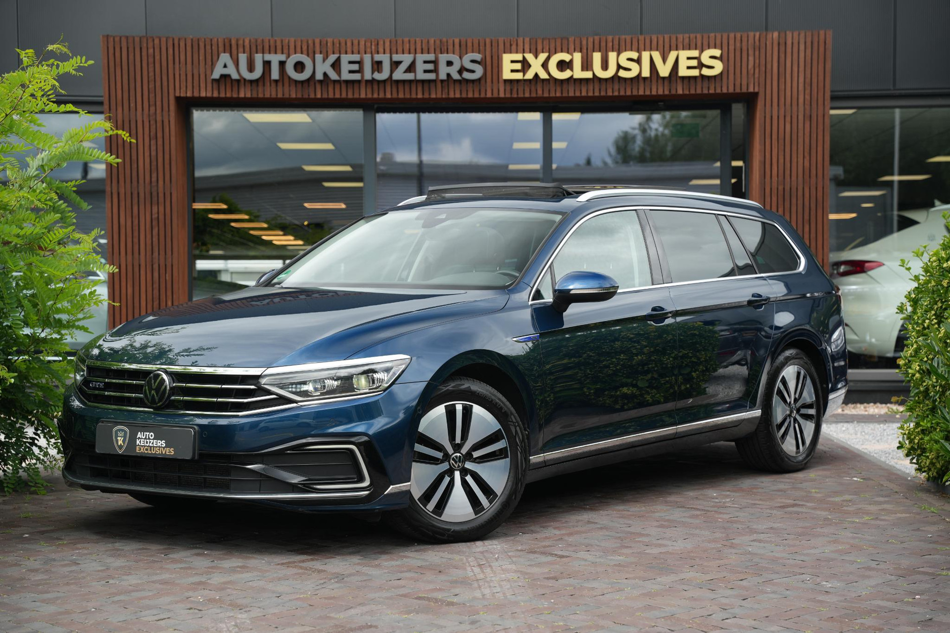 Volkswagen Passat 1.4 TSI PHEV GTE 2021 Aquamarine blue metallic (8H8H) 5