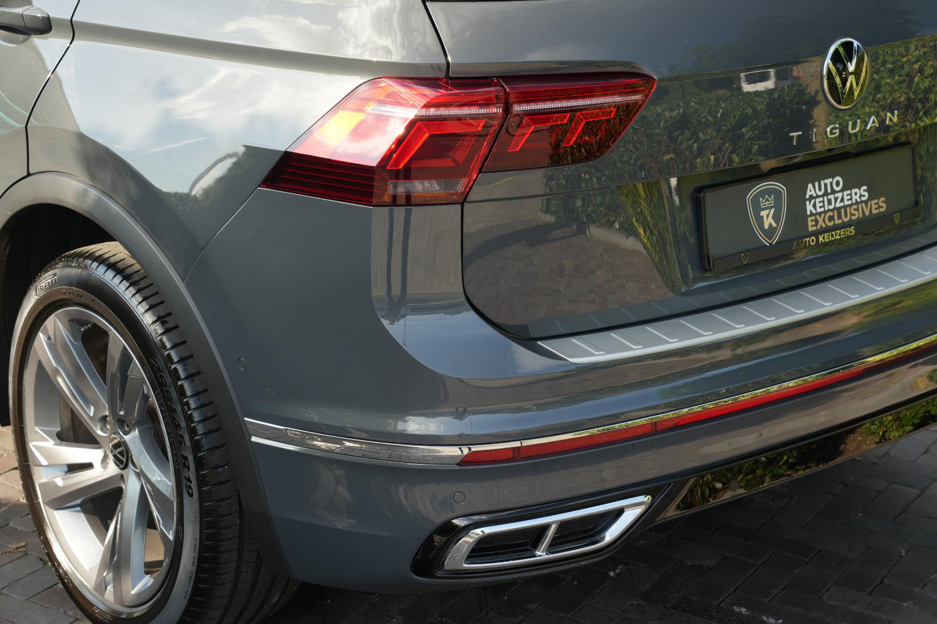 Volkswagen Tiguan 2.0 TDI R-Line Business+ 2023 Dolphin grey metallic (B0) 14