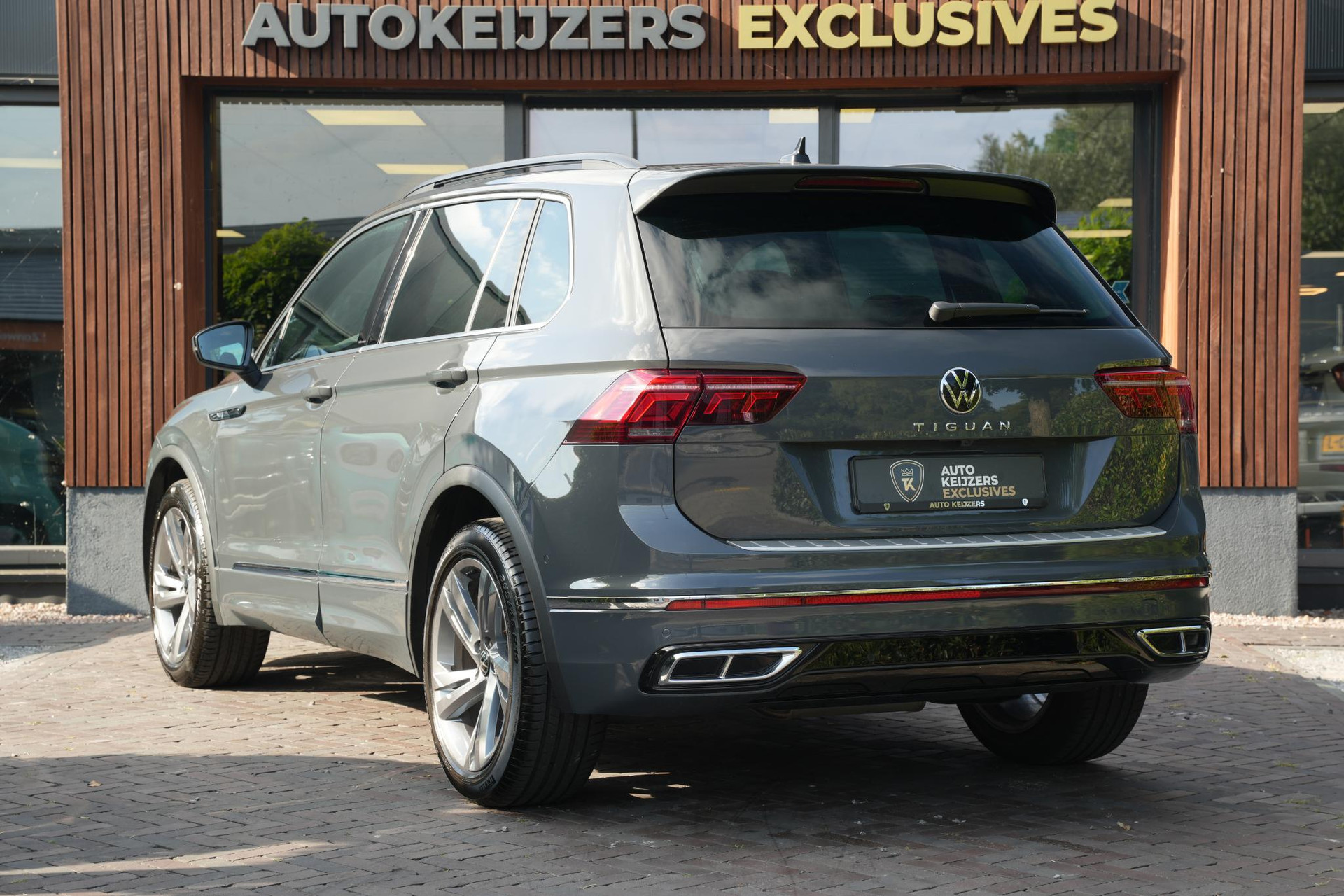 Volkswagen Tiguan 2.0 TDI R-Line Business+ 2023 Dolphin grey metallic (B0) 7