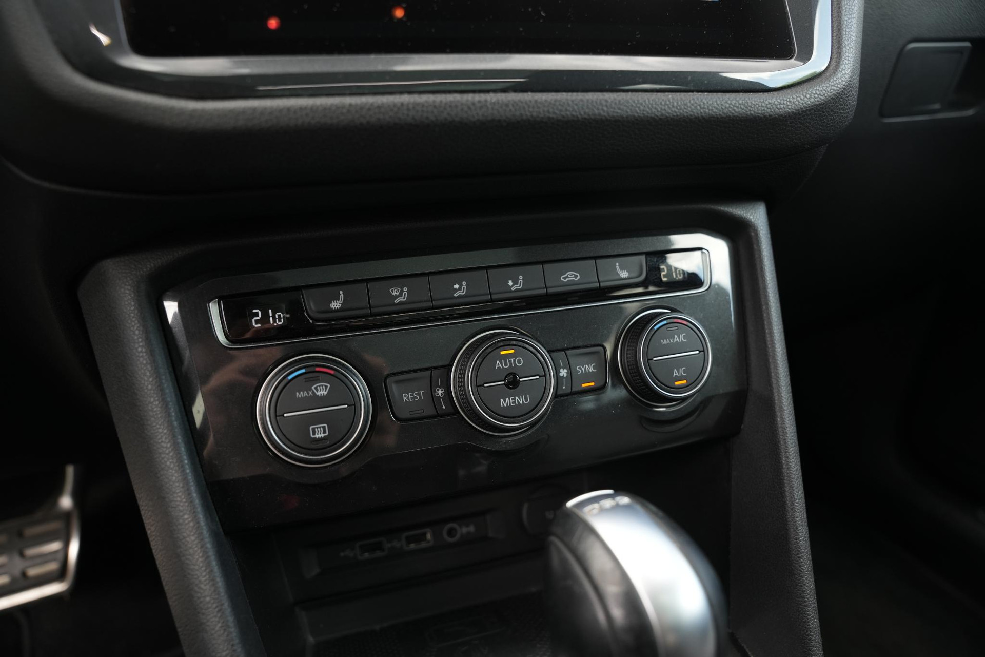 Volkswagen Tiguan Allspace 2.0 TSI 4Motion Highline Business R 7p. 2019 Platinum-grey metallic (2R) 16