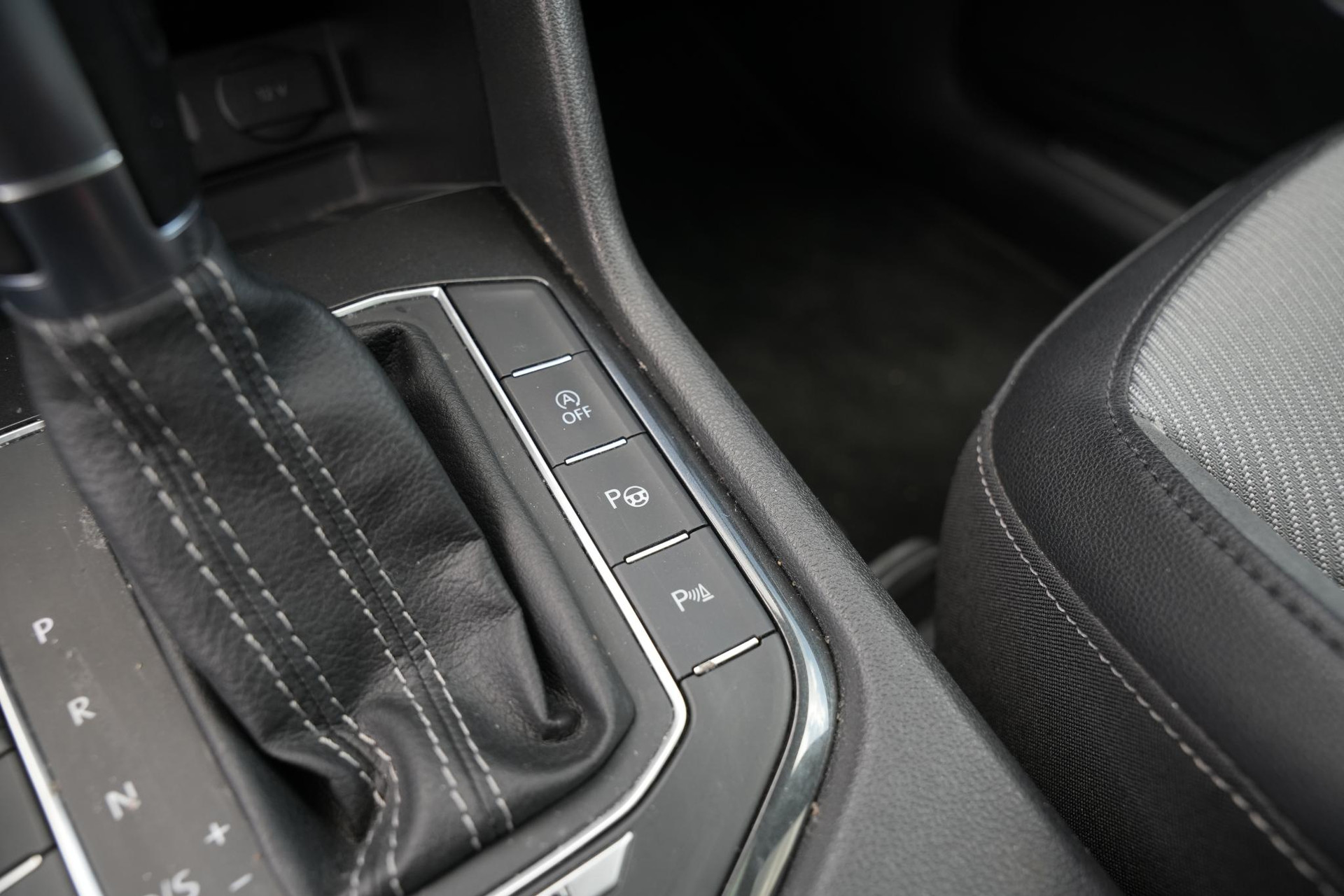Volkswagen Tiguan Allspace 2.0 TSI 4Motion Highline Business R 7p. 2019 Platinum-grey metallic (2R) 20