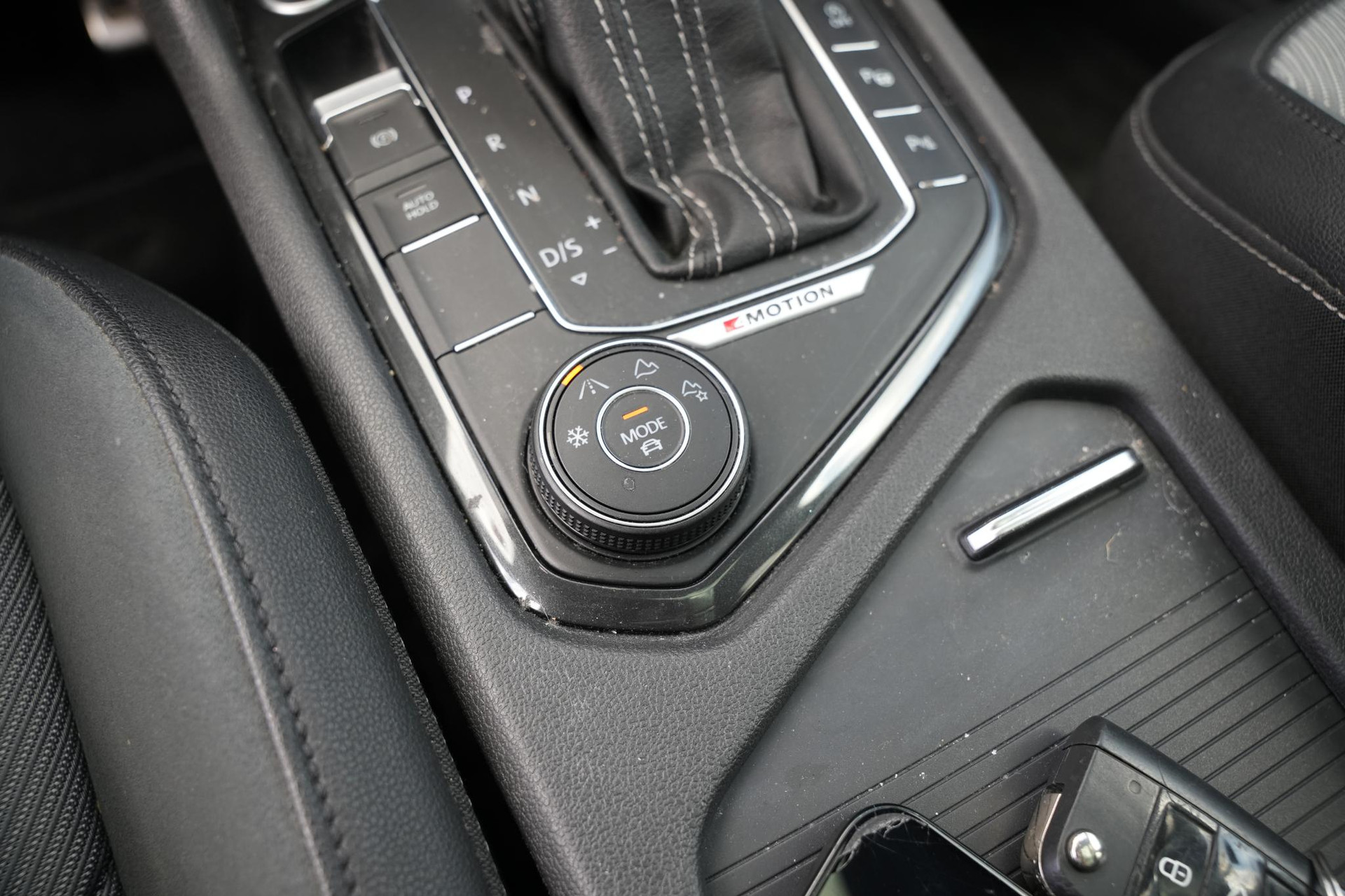 Volkswagen Tiguan Allspace 2.0 TSI 4Motion Highline Business R 7p. 2019 Platinum-grey metallic (2R) 22