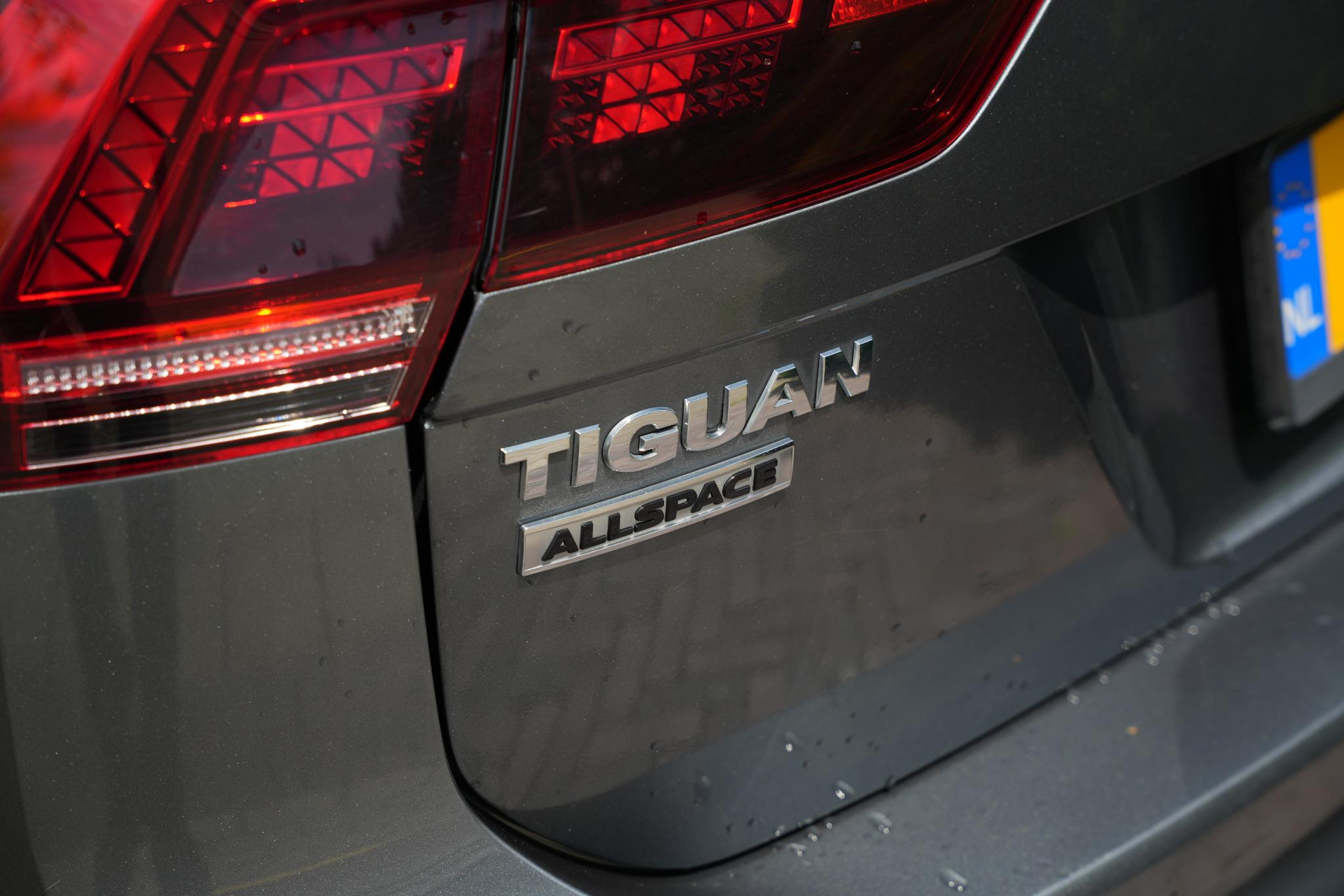 Volkswagen Tiguan Allspace 2.0 TSI 4Motion Highline Business R 7p. 2019 Platinum-grey metallic (2R) 27