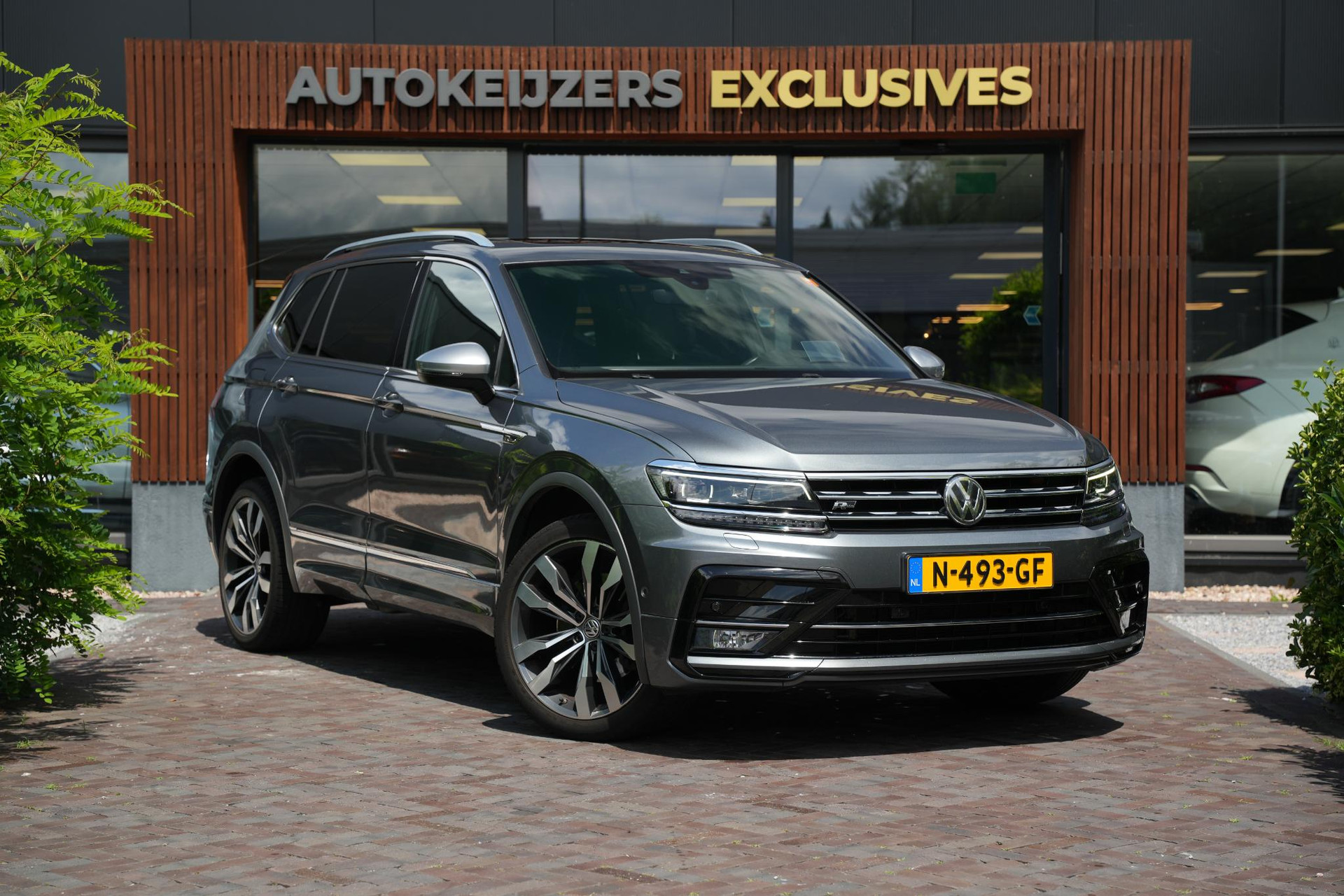 Volkswagen Tiguan Allspace 2.0 TSI 4Motion Highline Business R 7p. 2019 Platinum-grey metallic (2R) 3