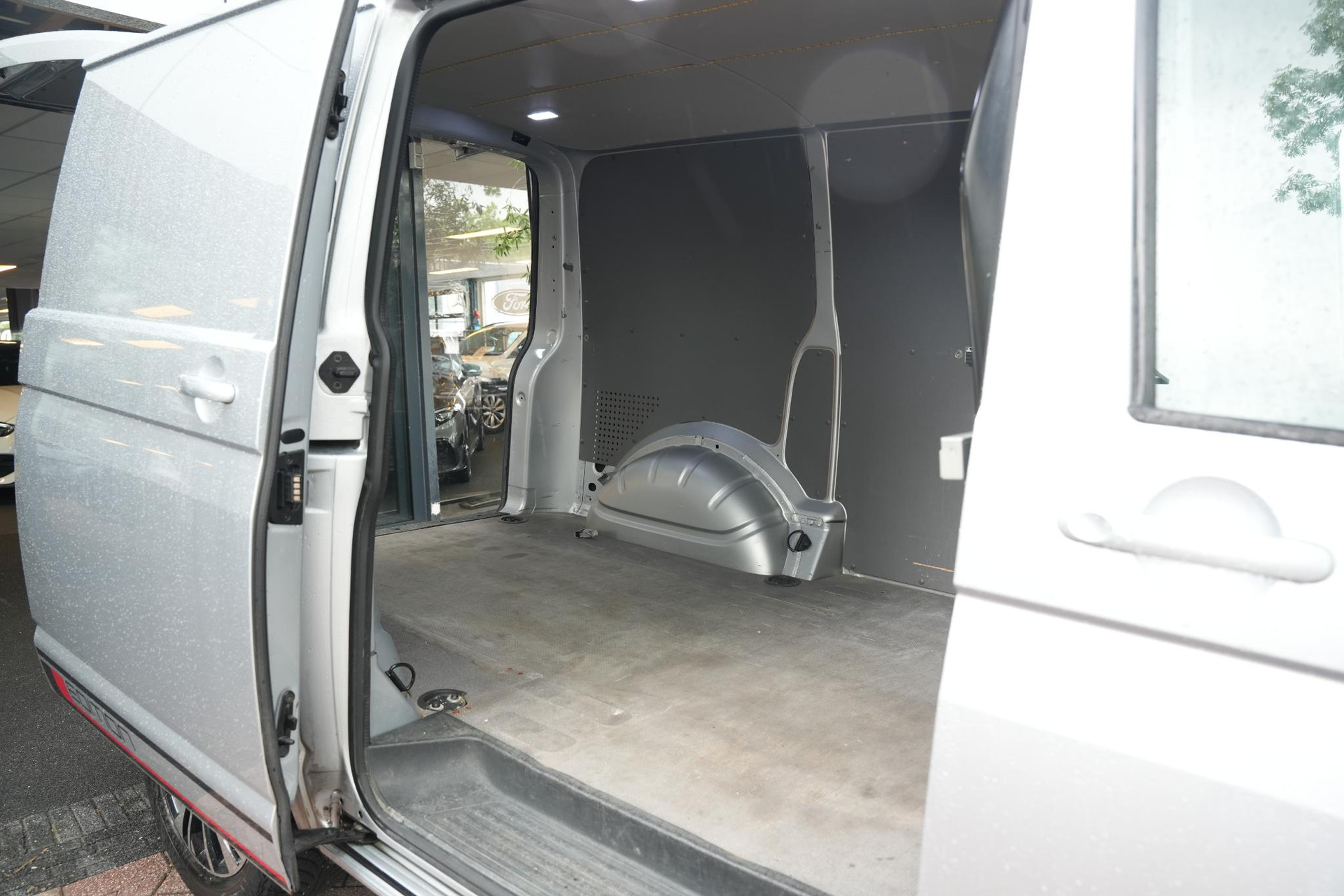 Volkswagen Transporter 2.0 TDI L1H1 4Motion Edition 2022 Reflexsilver metallic (8E) 16