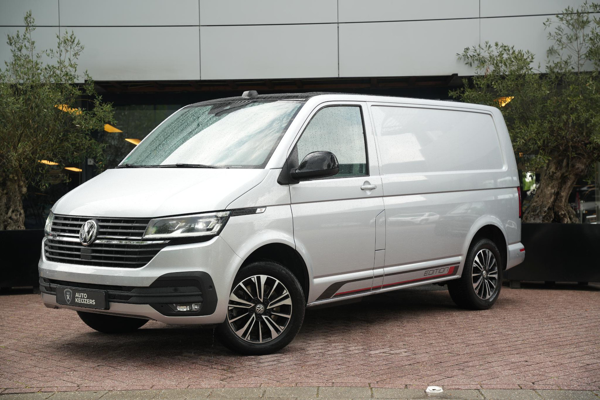 Volkswagen Transporter 2.0 TDI L1H1 4Motion Edition 2022 Reflexsilver metallic (8E) 5