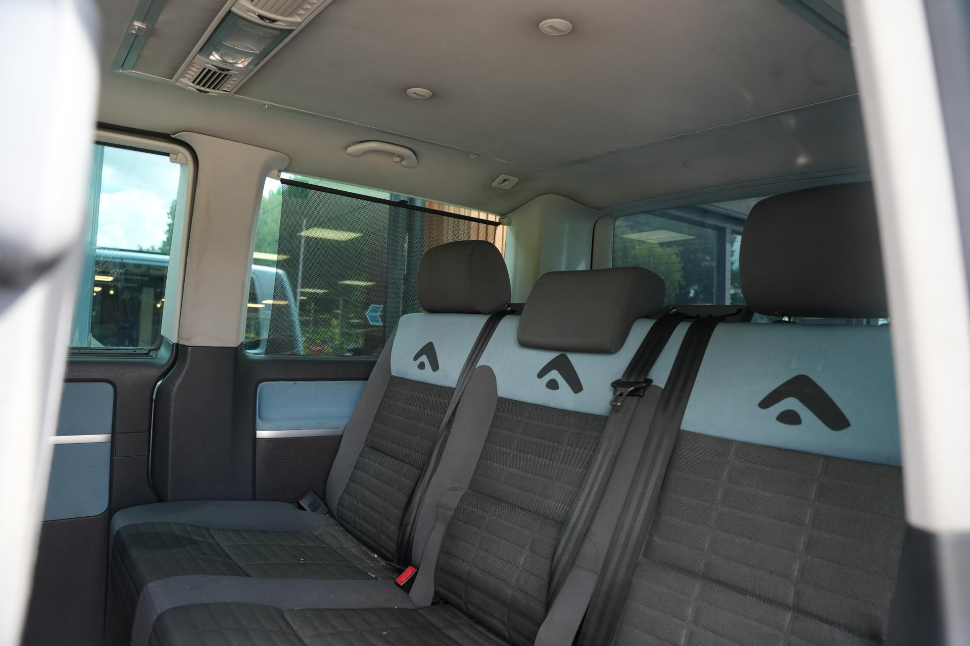 Volkswagen  Transporter Multivan 2.5 TDI Highline 2007 Crystal blue metallic (9048) 11
