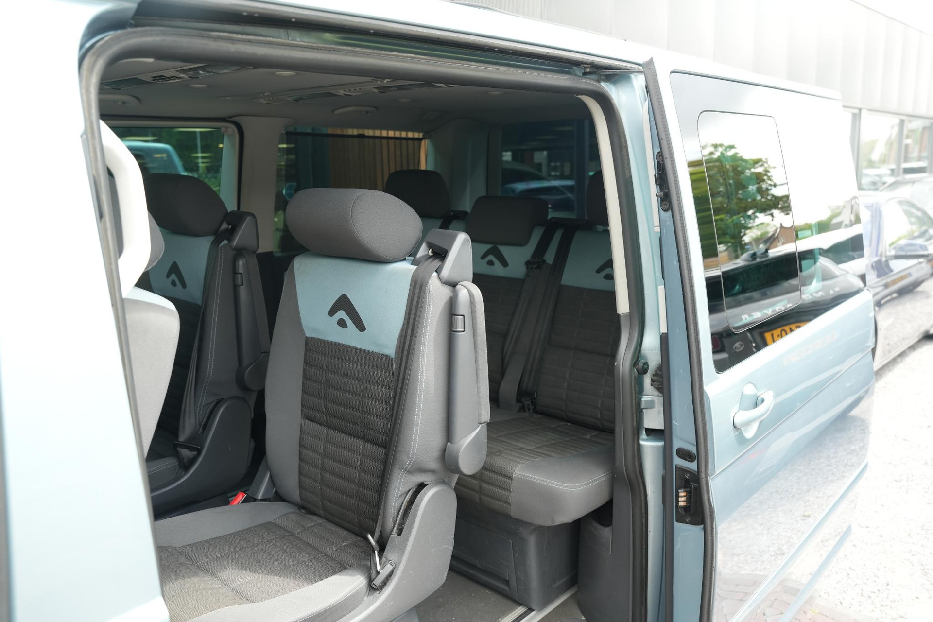 Volkswagen  Transporter Multivan 2.5 TDI Highline 2007 Crystal blue metallic (9048) 4
