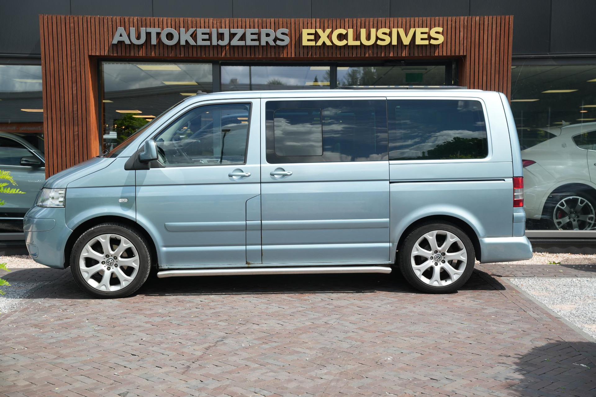 Volkswagen  Transporter Multivan 2.5 TDI Highline 2007 Crystal blue metallic (9048) 7