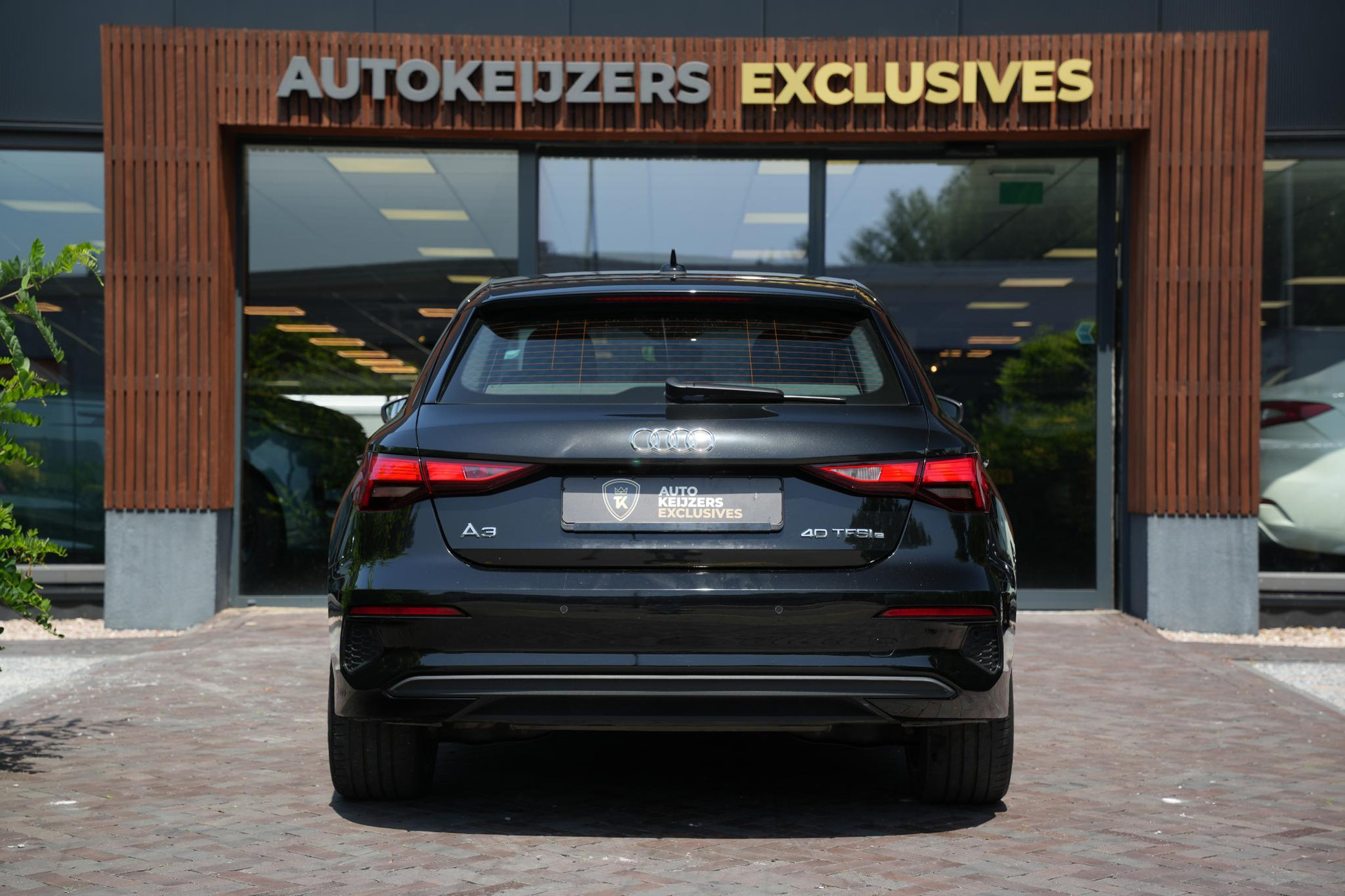 Audi A3 Sportback 40 TFSI e Advanced edition 2023 Metallic mythical black (0E) 11