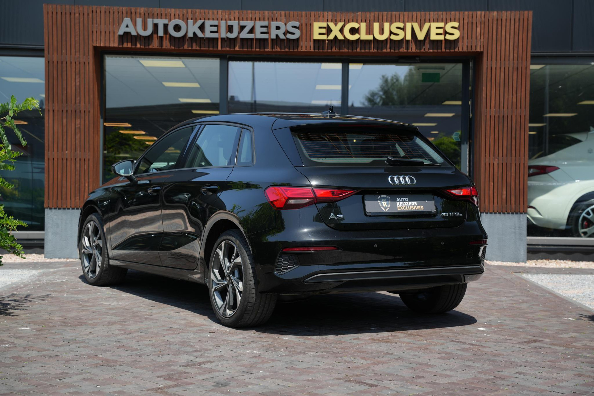 Audi A3 Sportback 40 TFSI e Advanced edition 2023 Metallic mythical black (0E) 9