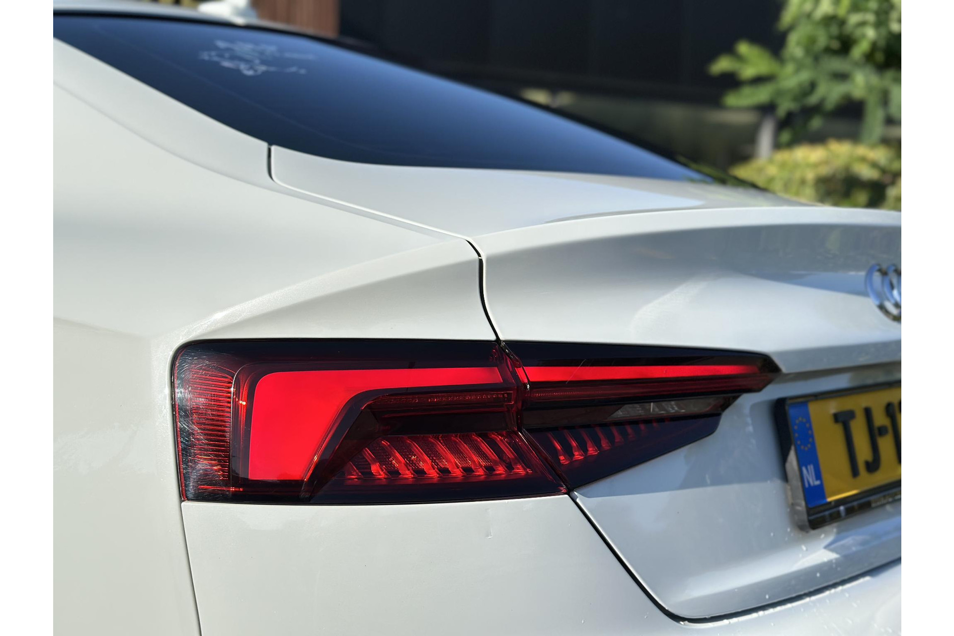Audi A5 Sportback 2.0 TFSI MHEV Sport S-line Edition 2018 Gletsjerwit metallic 10