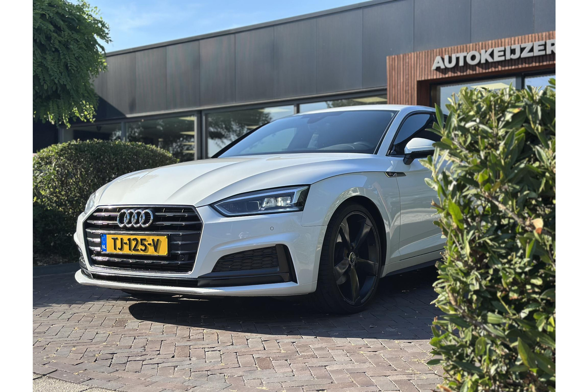 Audi A5 Sportback 2.0 TFSI MHEV Sport S-line Edition 2018 Gletsjerwit metallic 3