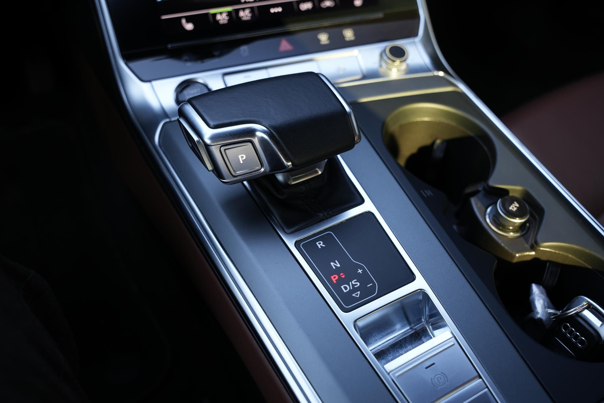 Audi A6 Limousine 45 TFSI Pro Line 2020 Daytona grey pearl effect (6Y) 19