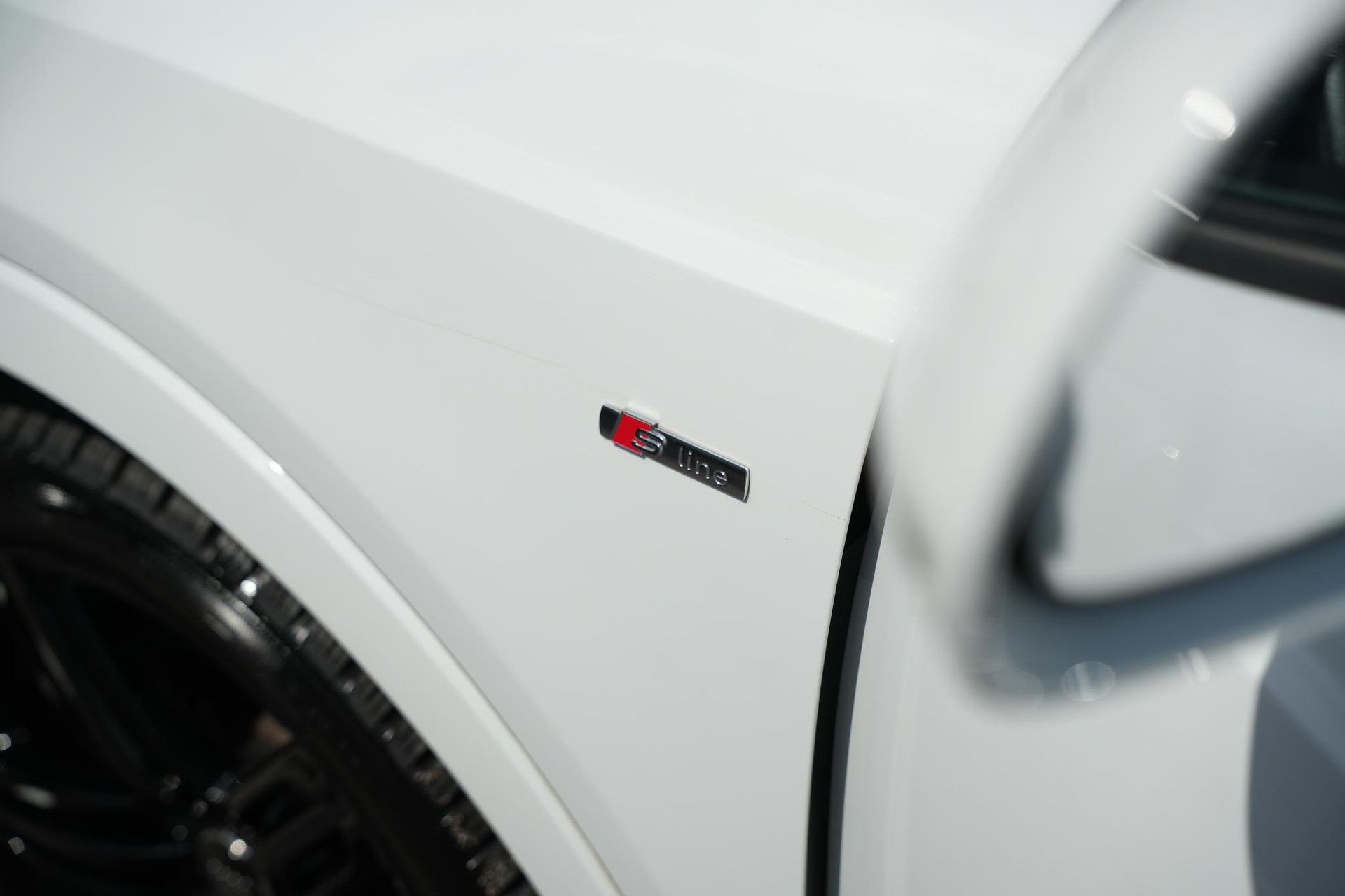 Audi Q3 2.0 TDI quattro S Edition 2013 Metallic glacier white (2Y) 14