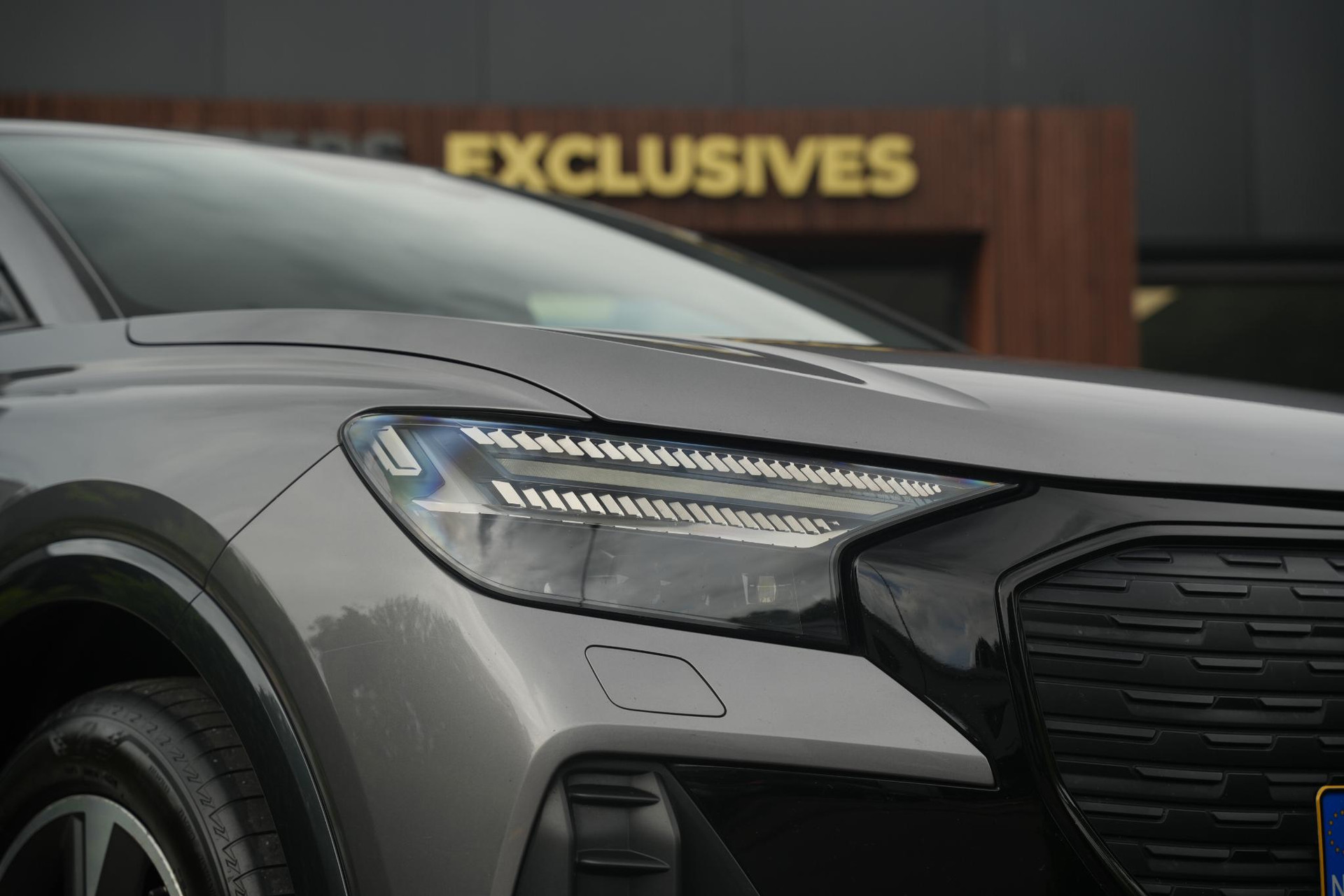 Audi Q4 e-tron 35 Launch edition Advanced 55 kWh 2021 Typhoongrijs metallic 11