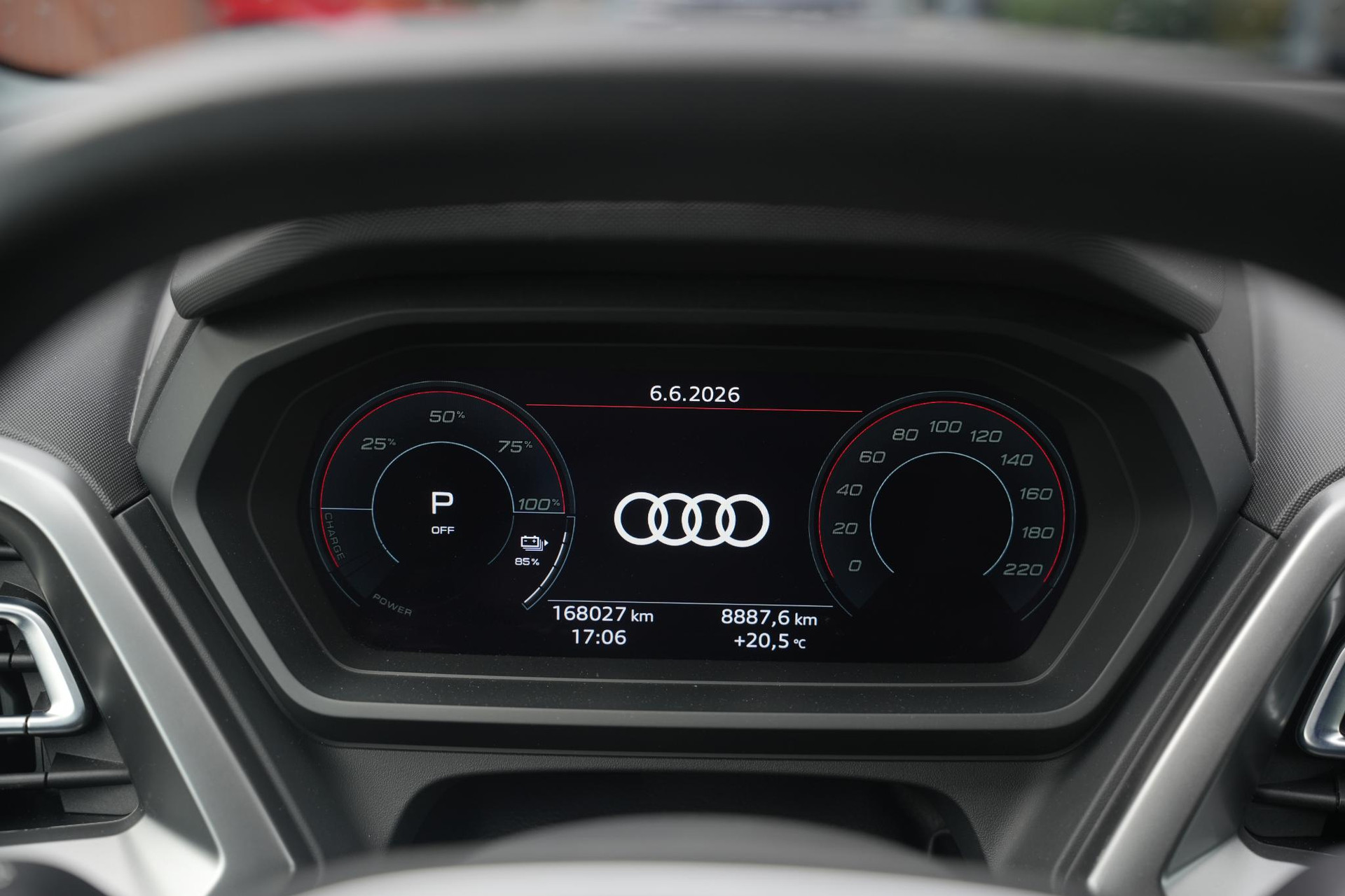 Audi Q4 e-tron 35 Launch edition Advanced 55 kWh 2021 Typhoongrijs metallic 22