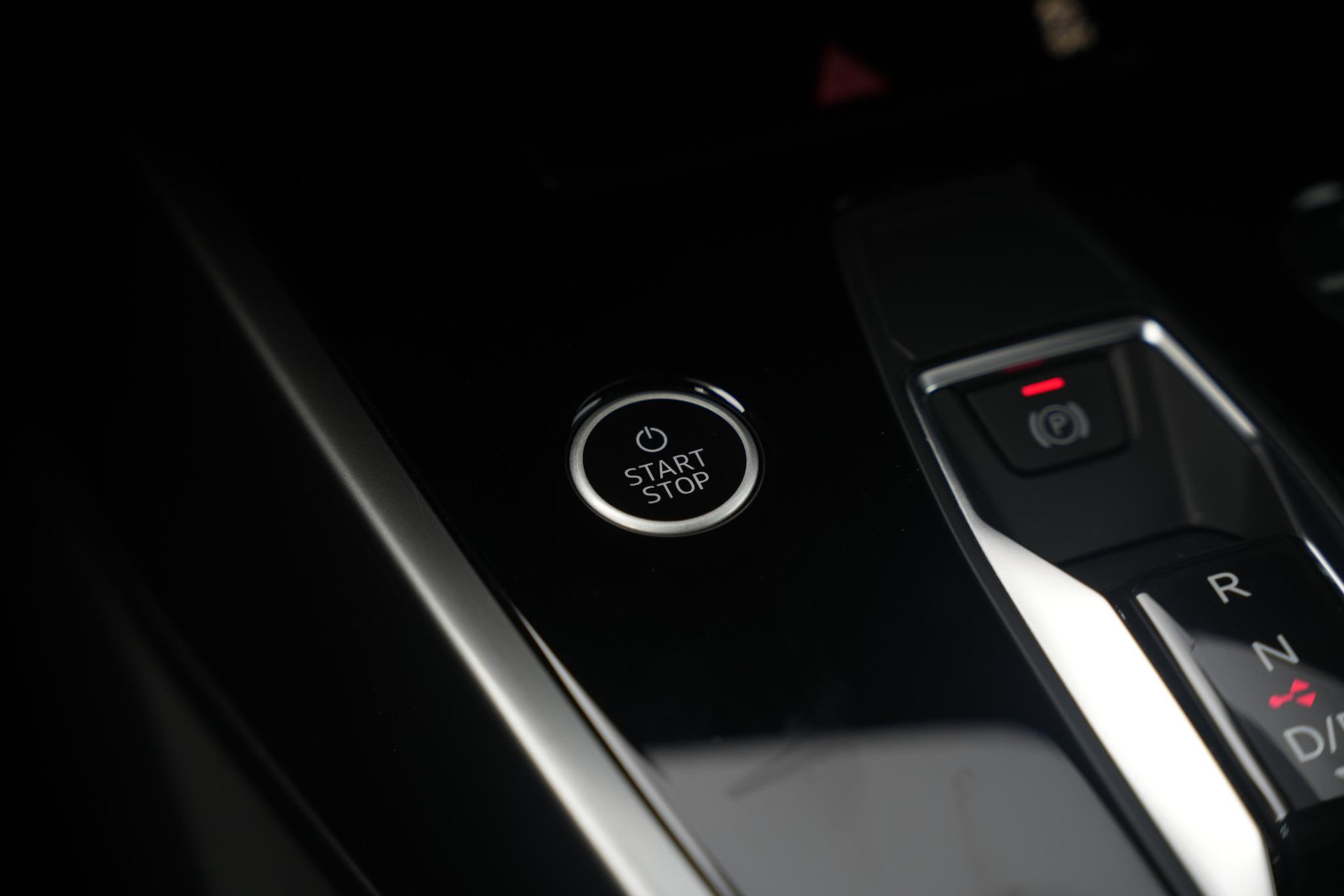 Audi Q4 e-tron 35 Launch edition Advanced 55 kWh 2021 Typhoongrijs metallic 31