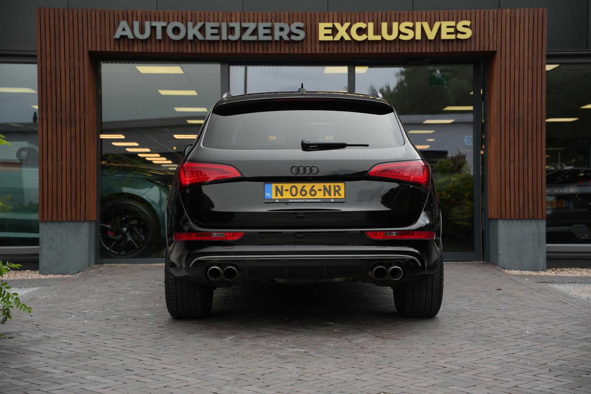 Audi Q5 3.2 TFSI quattro S Edition 2012  11