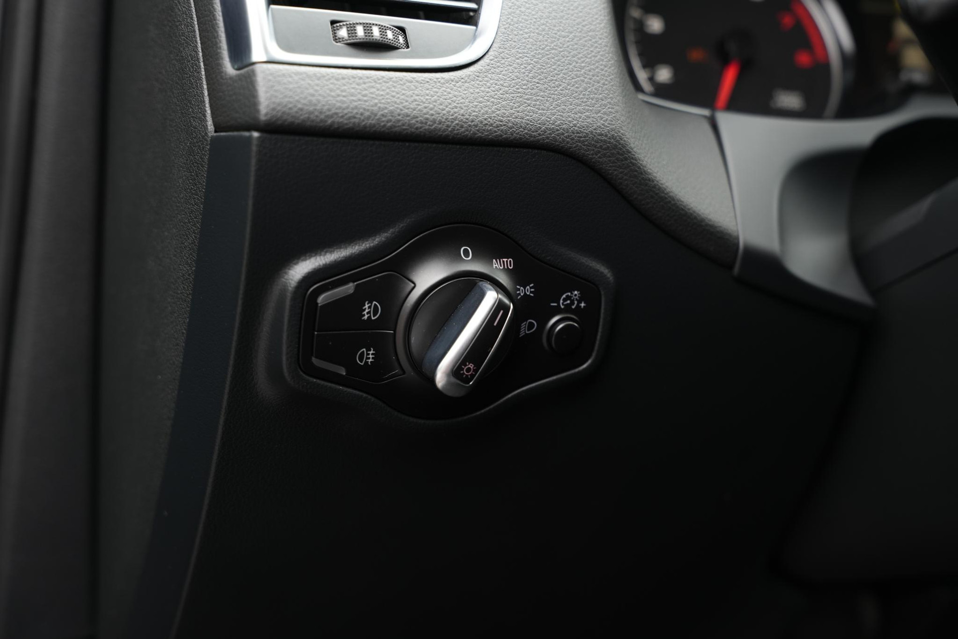Audi Q5 3.2 TFSI quattro S Edition 2012  27