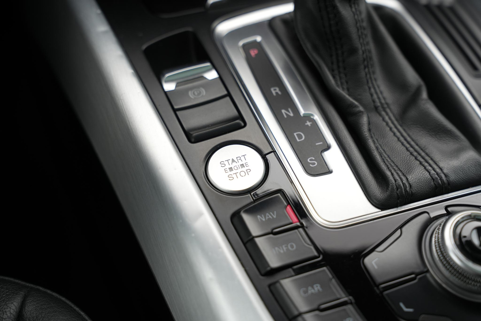 Audi Q5 3.2 TFSI quattro S Edition 2012  29