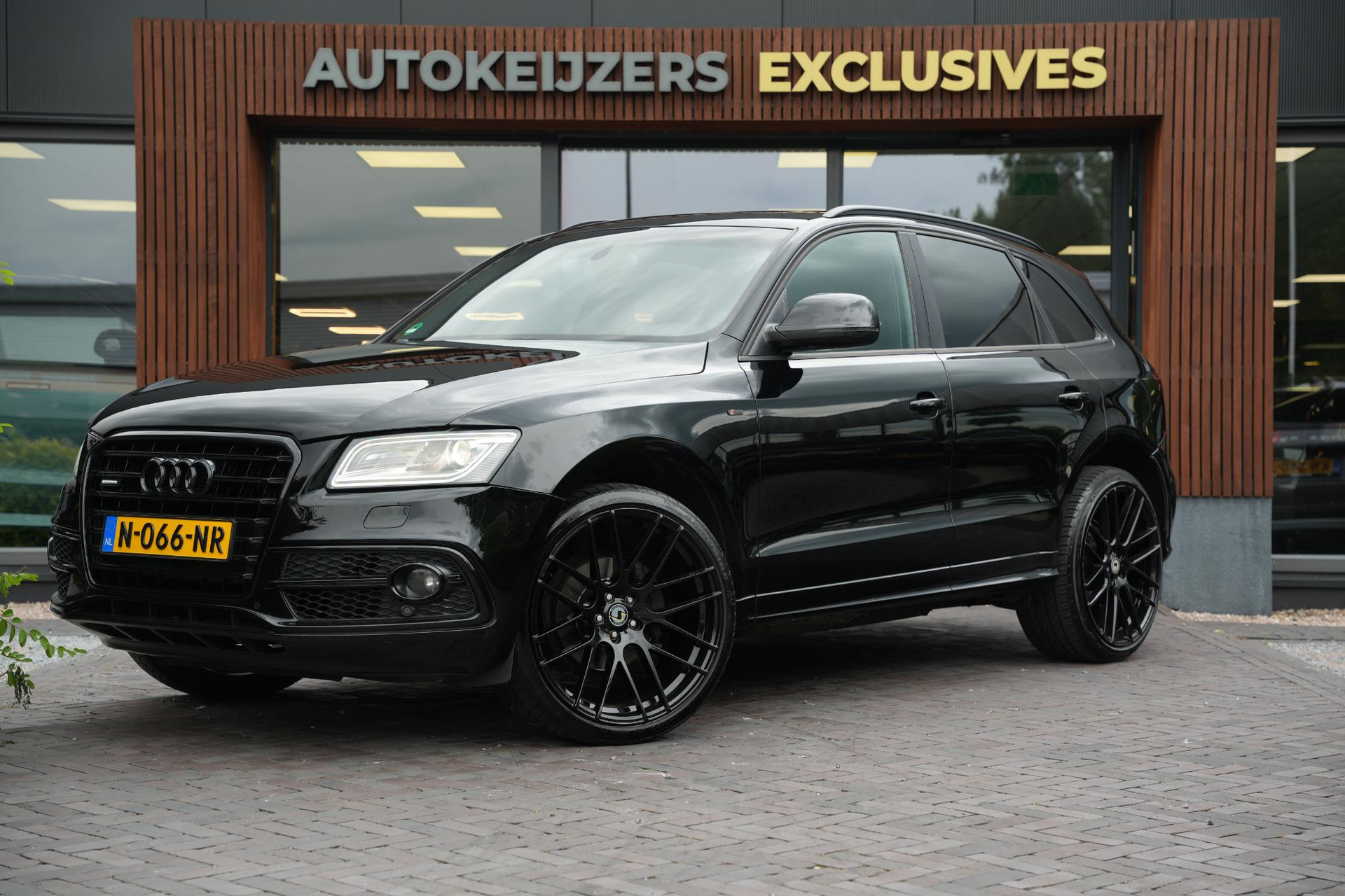 Audi Q5 3.2 TFSI quattro S Edition 2012  5